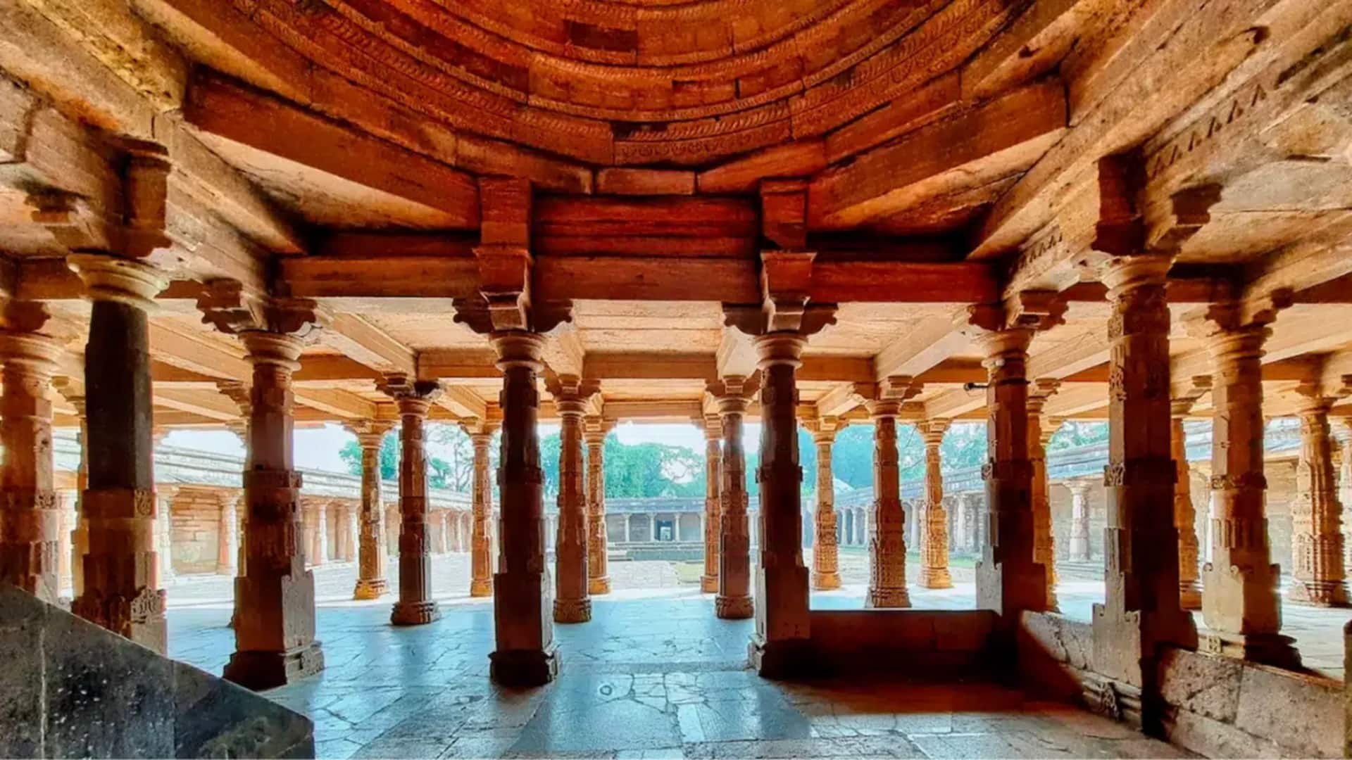 #NewsBytesExplainer: धार भोजशाला को लेकर क्या है विवाद? जानें 1034 ईस्वी से अब तक की कहानी