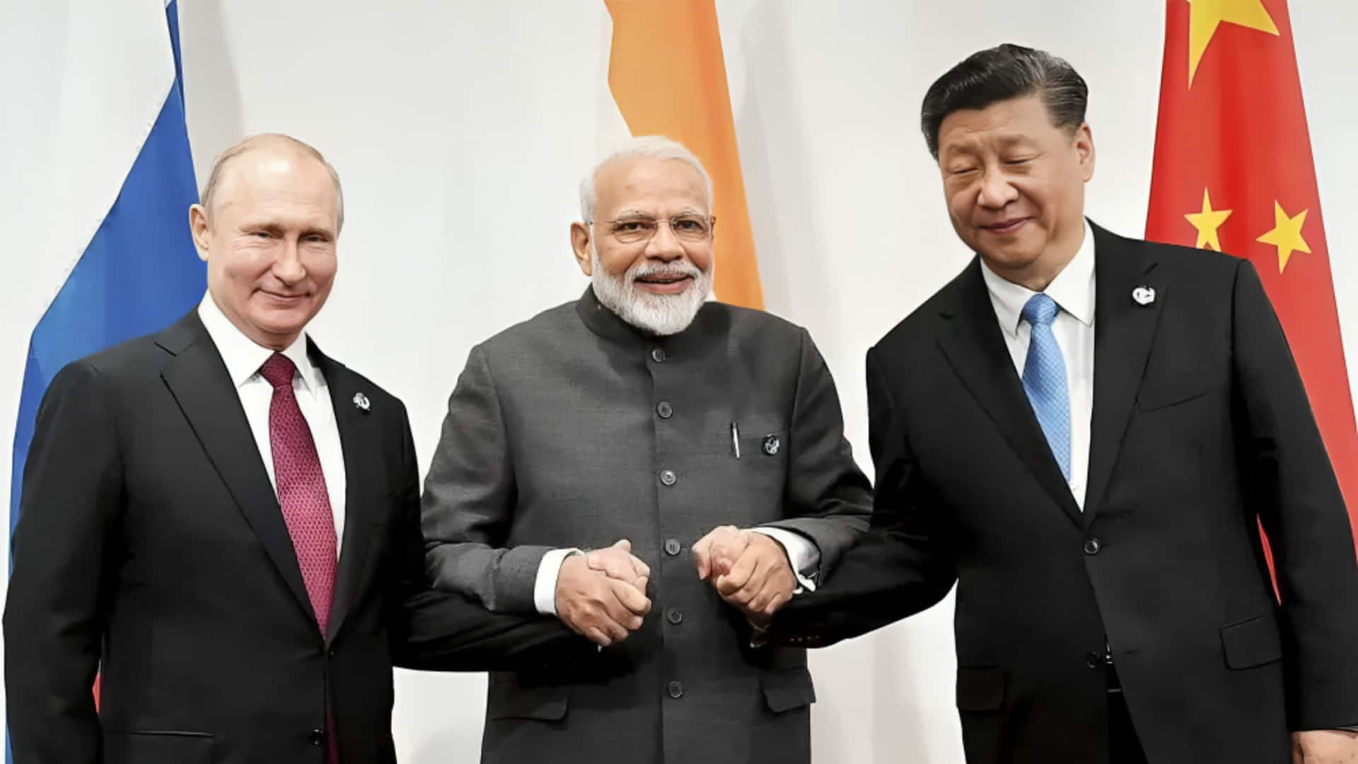 #NewsBytesExplainer: SCO सम्मेलन में क्या अमेरिकी टैरिफ का तोड़ निकाल पाएंगे रूस, चीन और भारत? #NewsBytesExplainer: SCO सम्मेलन में क्या अमेरिकी टैरिफ का तोड़ निकाल पाएंगे रूस, चीन और भारत?