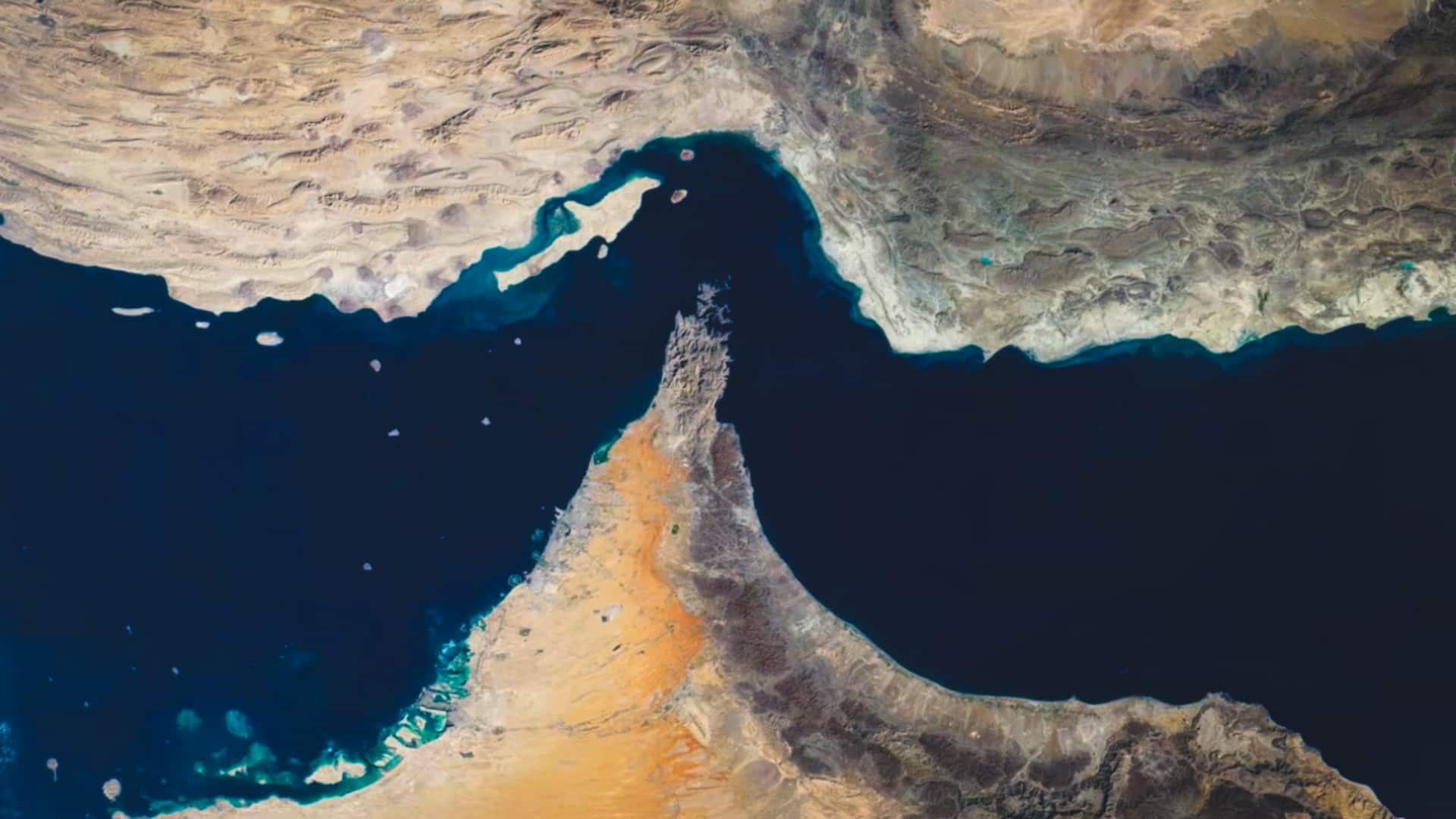 ईरान की ट्रंप को चेतावनी, ऊर्जा संयंत्रों पर हमला हुआ तो होर्मुज पूरी तरह बंद होगा