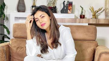 जन्मदिन विशेष: देबिना बनर्जी ने 2 बार रचाई शादी, प्यार के लिए कर बैठी थीं बगावत