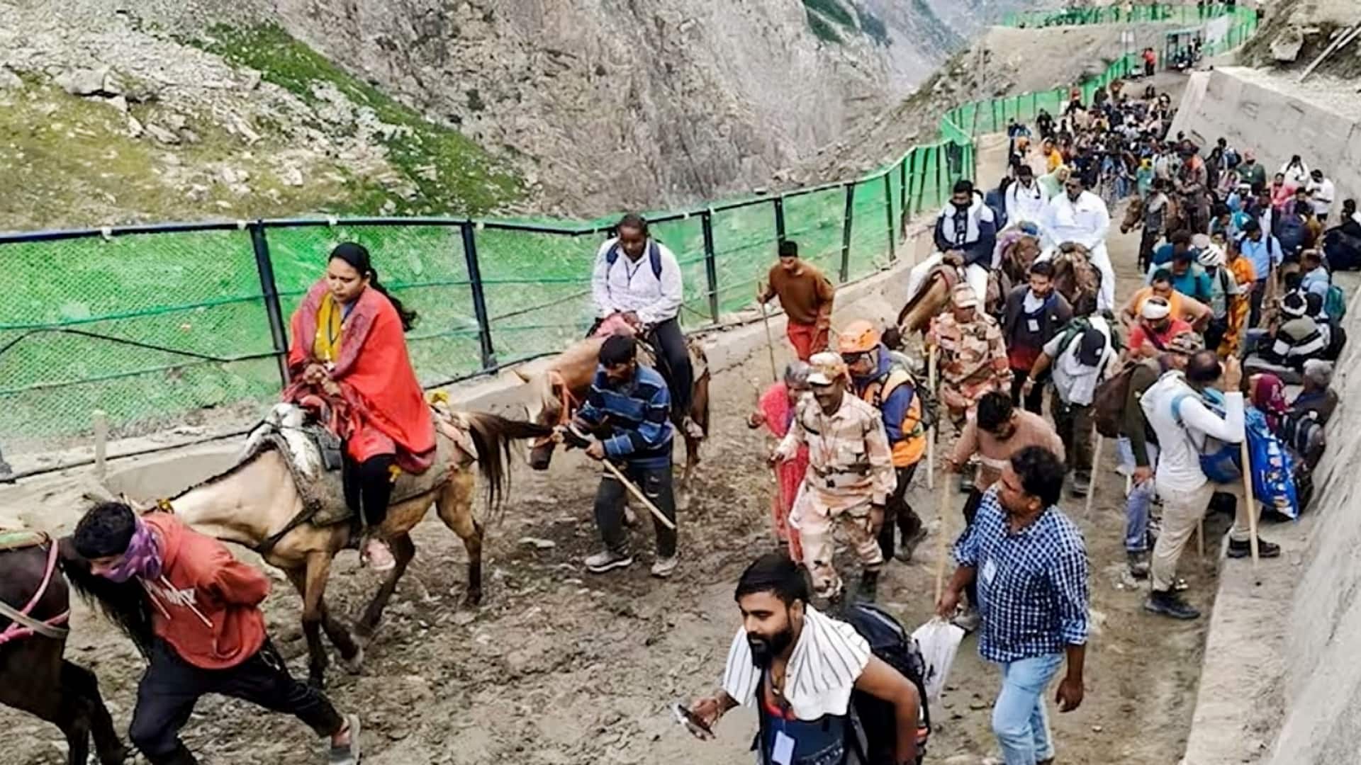उत्तराखंड में भारी बारिश के कारण चार धाम यात्रा स्थगित, वैष्णो देवी और अमरनाथ भी बंद