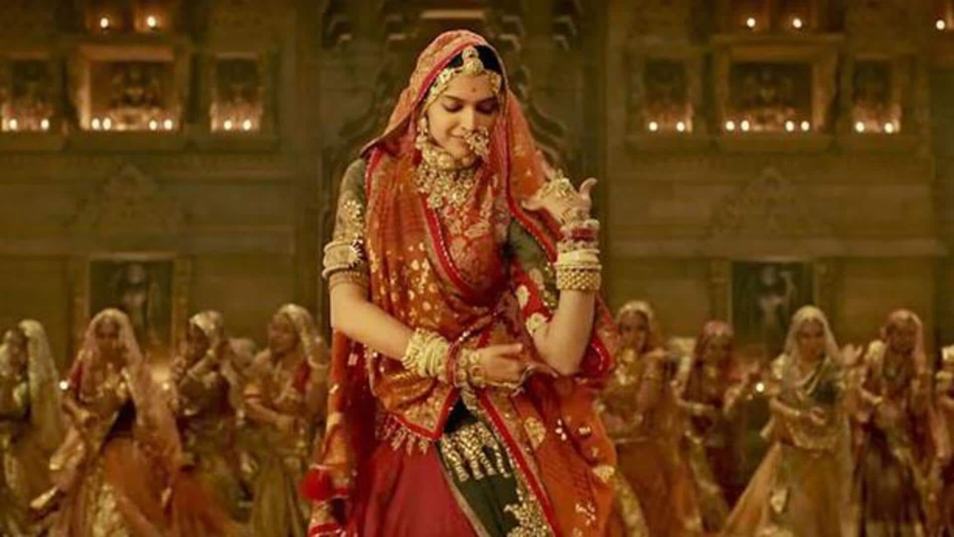 रणवीर सिंह से शाहरुख खान तक, विवादों के बाद बदले इन सितारों की फिल्मों के नाम रणवीर सिंह से शाहरुख खान तक, विवादों के बाद बदले इन सितारों की फिल्मों के नाम