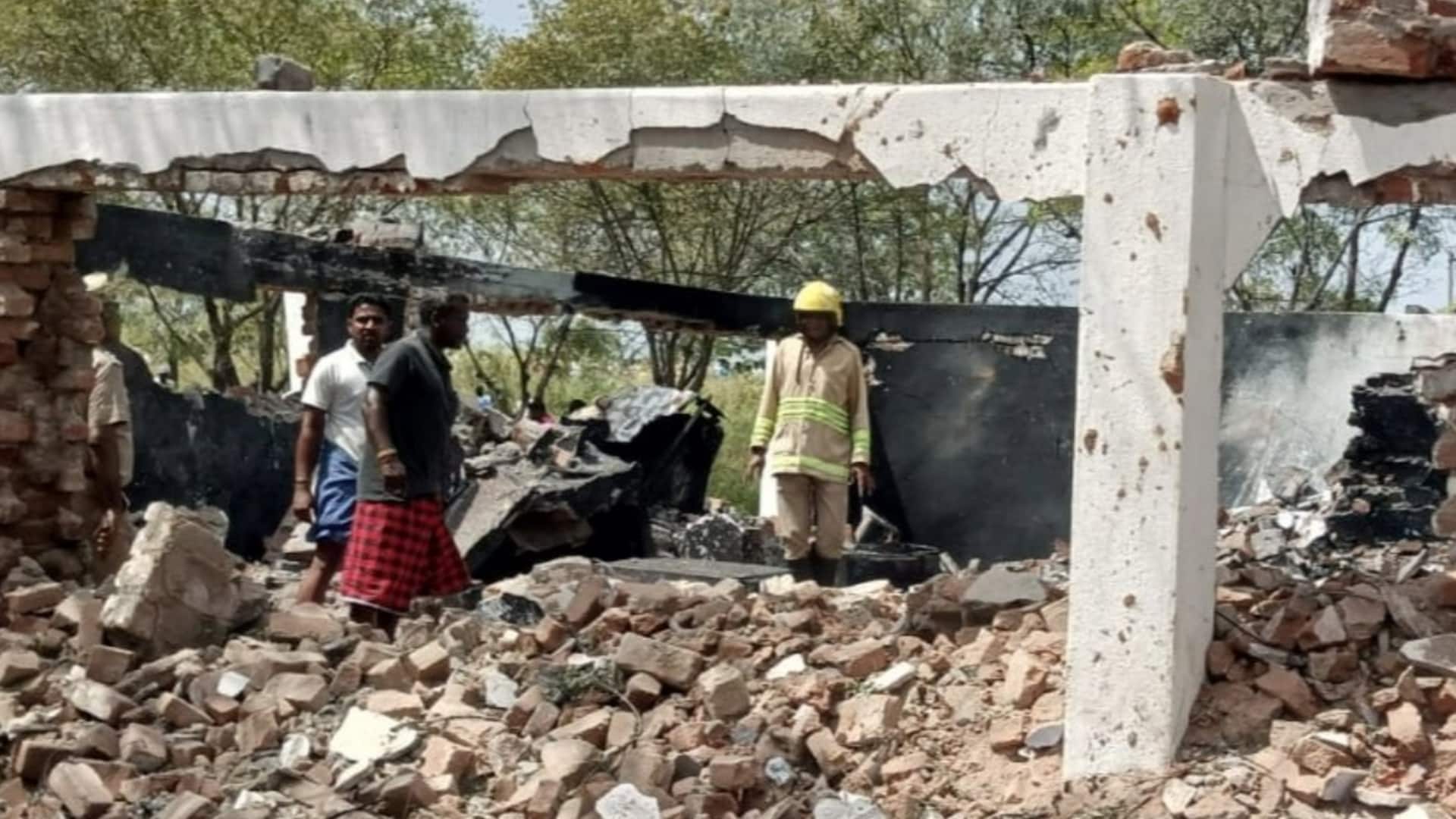 तमिलनाडु में पटाखा कारखाने में भीषण धमाका, 17 लोगों की मौत