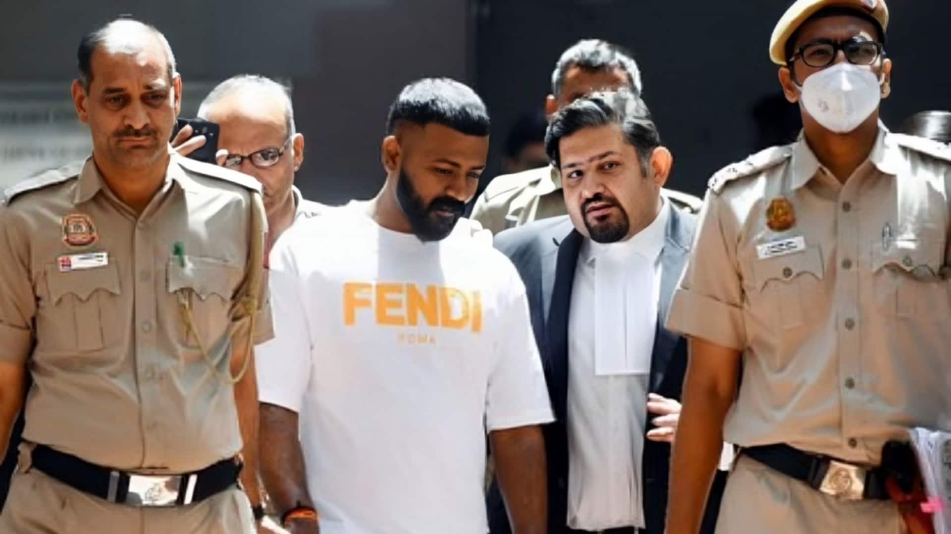 महाठग सुकेश चंद्रशेकर को मनी लॉन्ड्रिंग के मामले में जमानत मिली