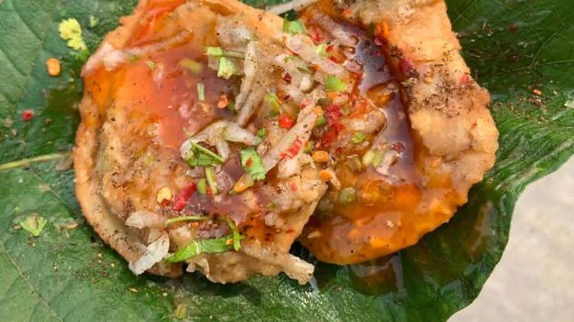 नाश्ते में कुछ चटपटा खाने का मन करे तो बनाएं स्वादिष्ट मटर खस्ता, जानिए आसान रेसिपी