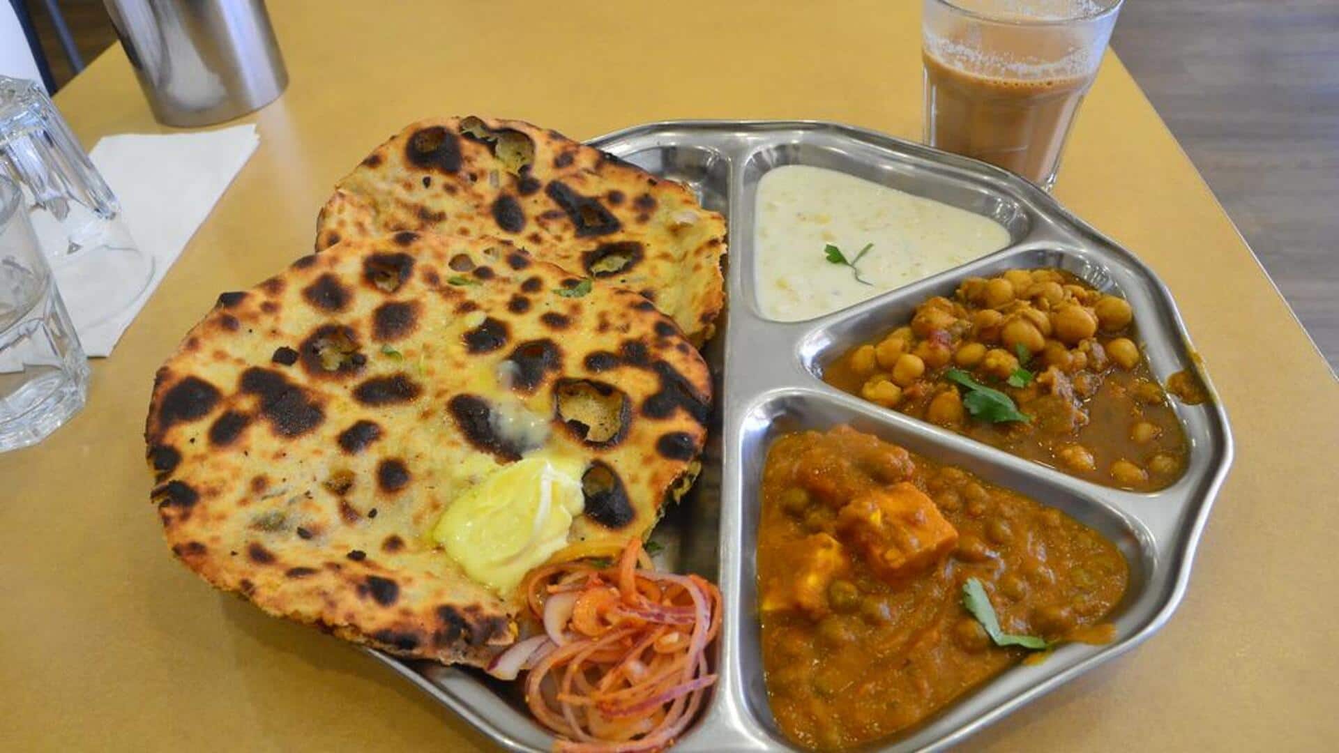 सर्दियों के दौरान अमृतसर में इन 5 स्ट्रीट फूड का जरूर उठाएं लुत्फ