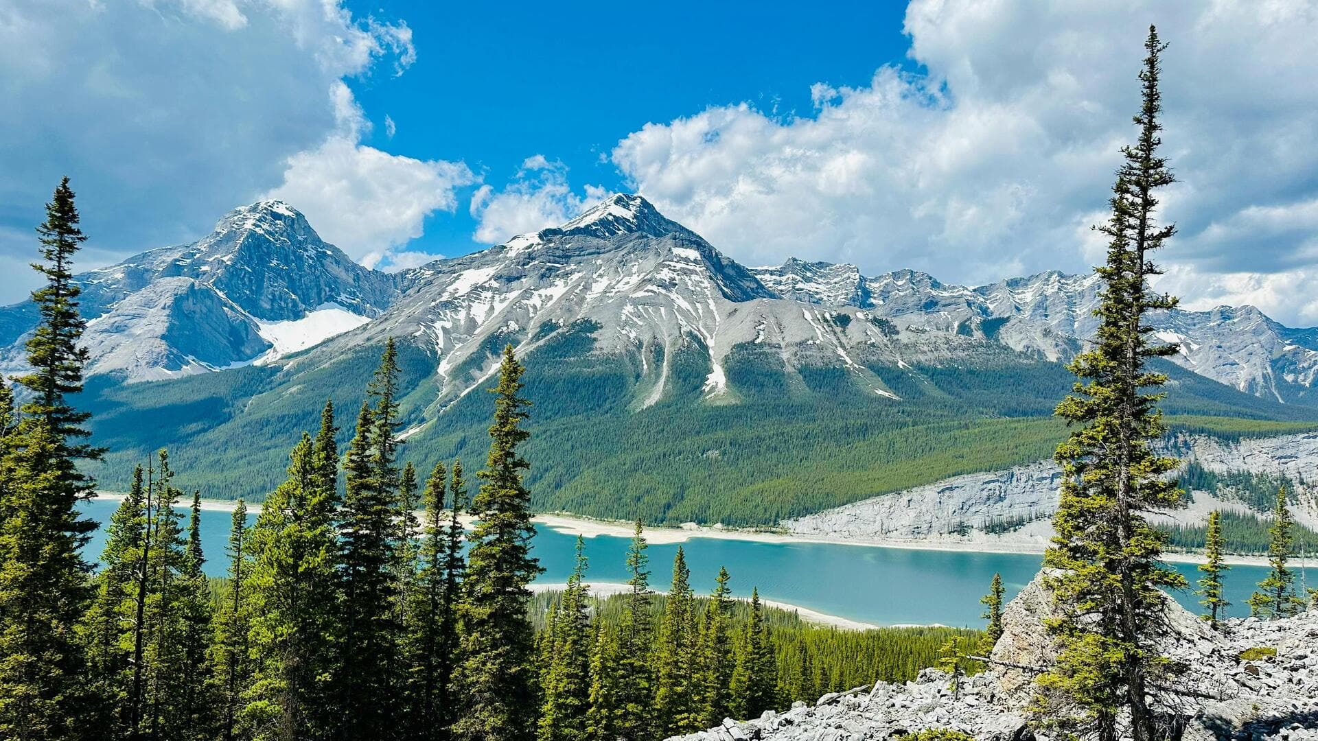 कनाडाई रॉकीज में हैं ये 5 बेहतरीन ट्रेक, एक बार जरूर करें इनकी यात्रा