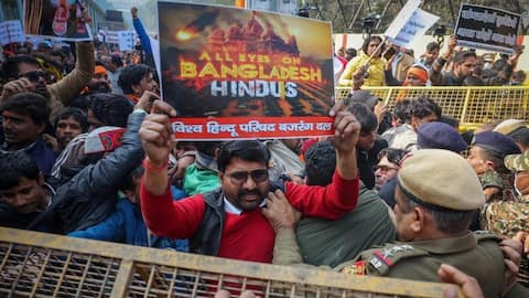 बांग्लादेश में हमलावर भीड़ से बचने के लिए नहर में कूदा हिंदू युवक, डूबने से मौत