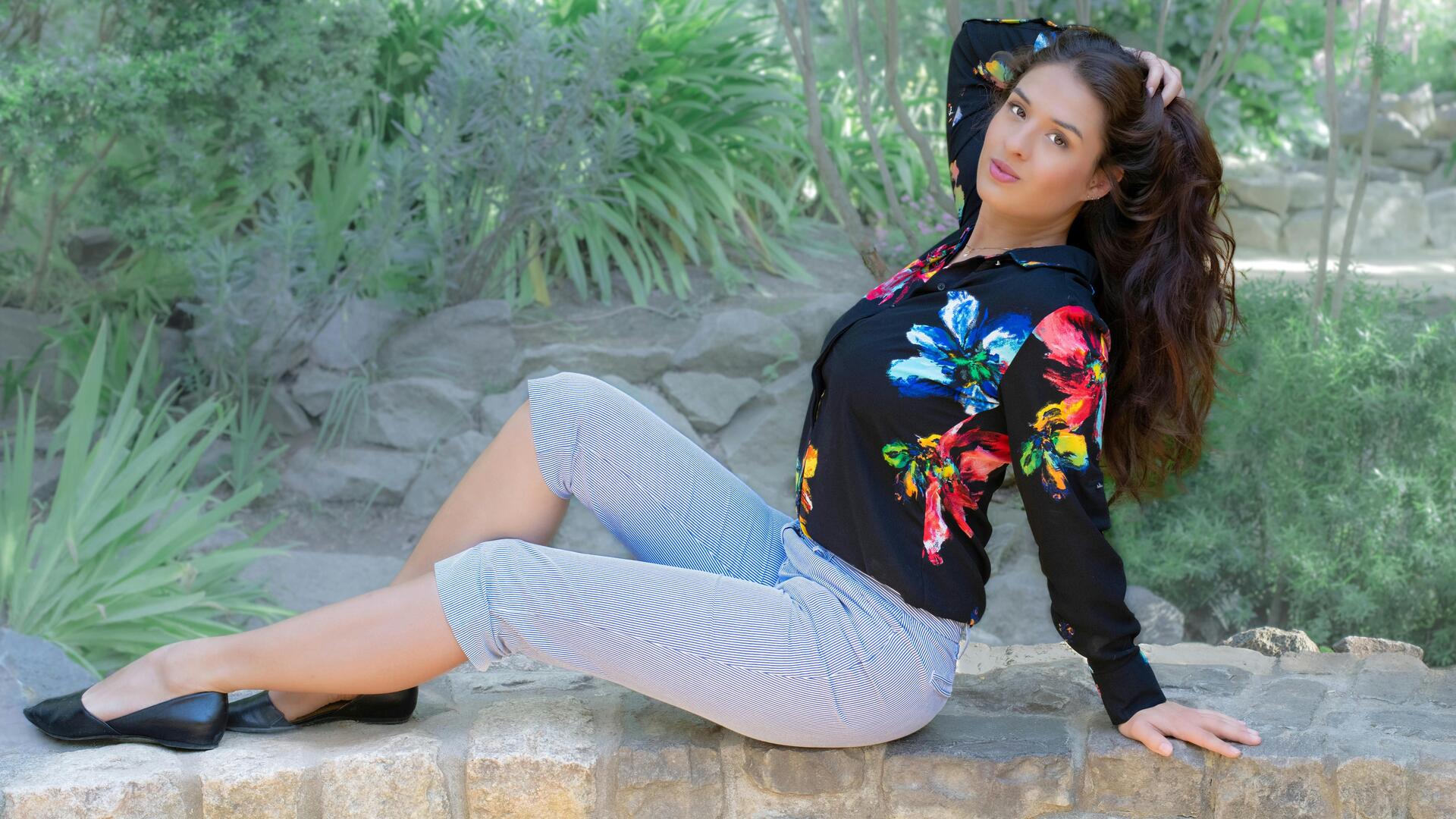 एक बार फिर चलन में आईं कैप्री, जानिए इस बॉटम वियर को स्टाइल करने के तरीके