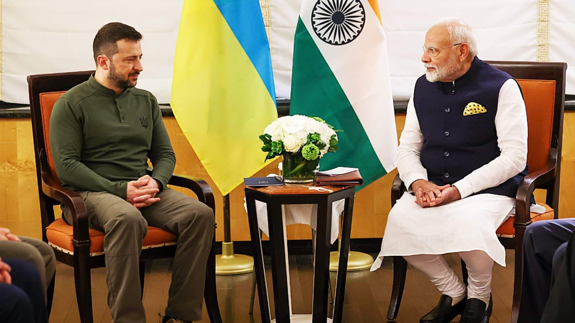 यूक्रेन के राष्ट्रपति वोलोडिमीर जेलेंस्की ने प्रधानमंत्री मोदी से की बात, दी रूसी हमलों की जानकारी