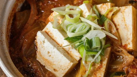 सर्दी के मौसम में करना चाहिए इन 5 उबले पकवानों का सेवन, स्वाद होता है लाजवाब