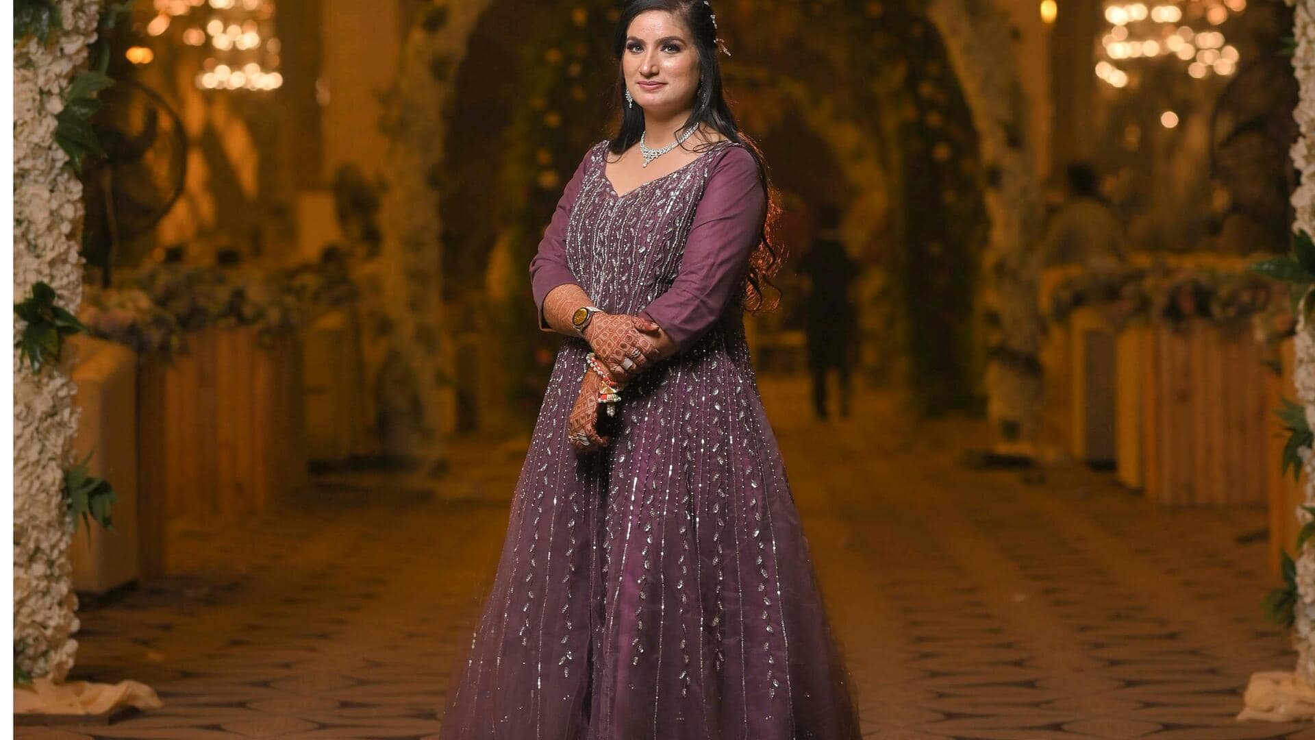 दुल्हन की बहन चुनें ये पोशाकें, हर किसी की नजर होगी आप पर