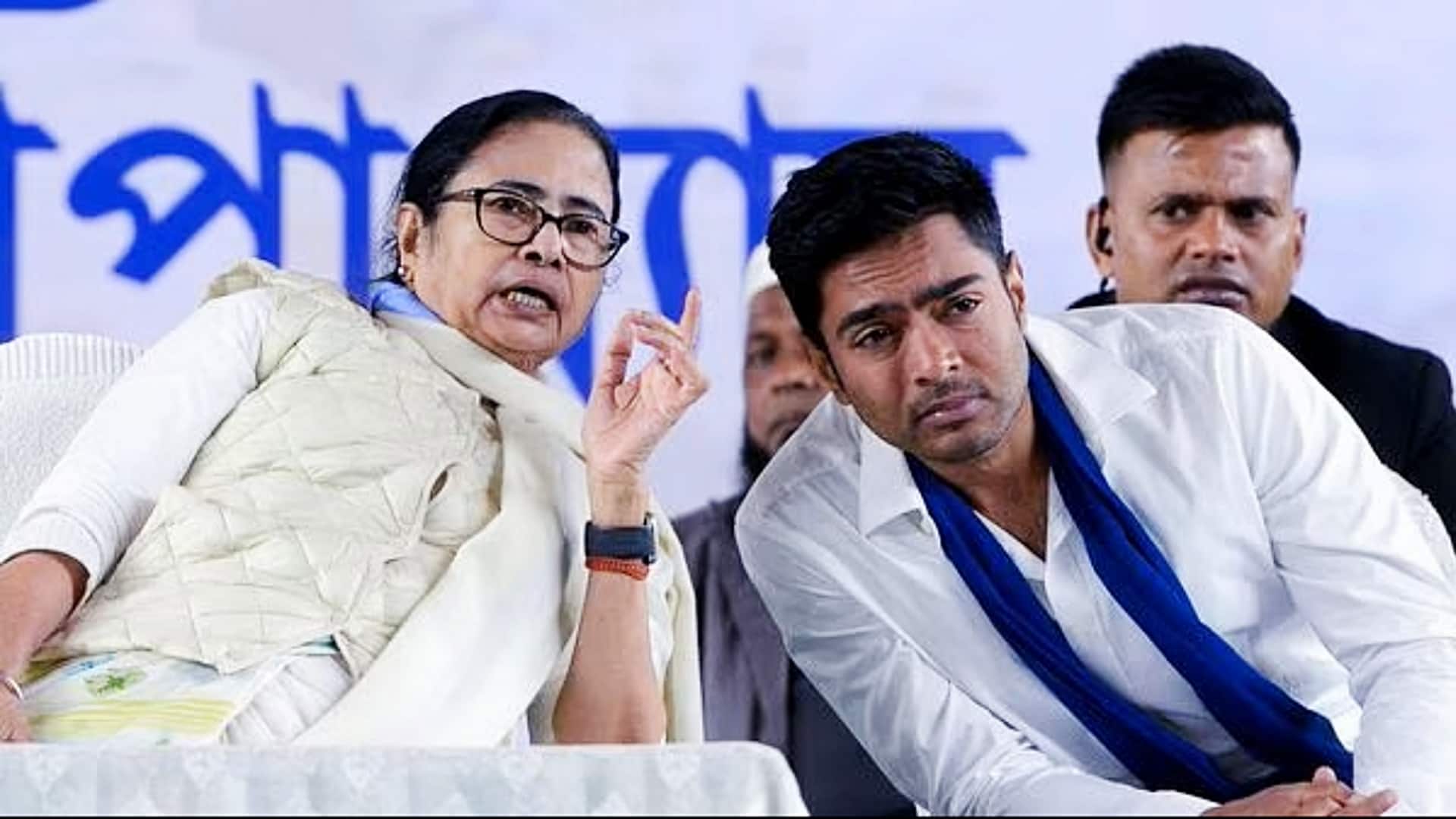 TMC घोषणापत्र में 10 प्रतिज्ञा: किसानों के लिए अलग बजट, घर-घर इलाज और भत्ते का वादा