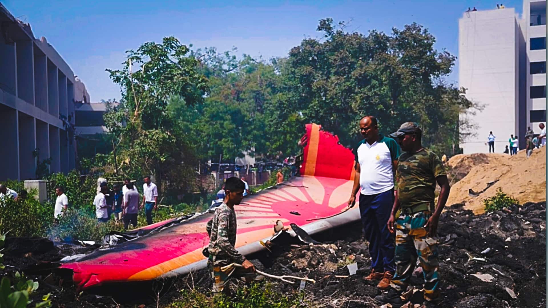 एयर इंडिया विमान हादसे की रिपोर्ट अक्टूबर तक, AAIB ने कॉकपिट रिकॉर्डिंग मांगने का विरोध किया