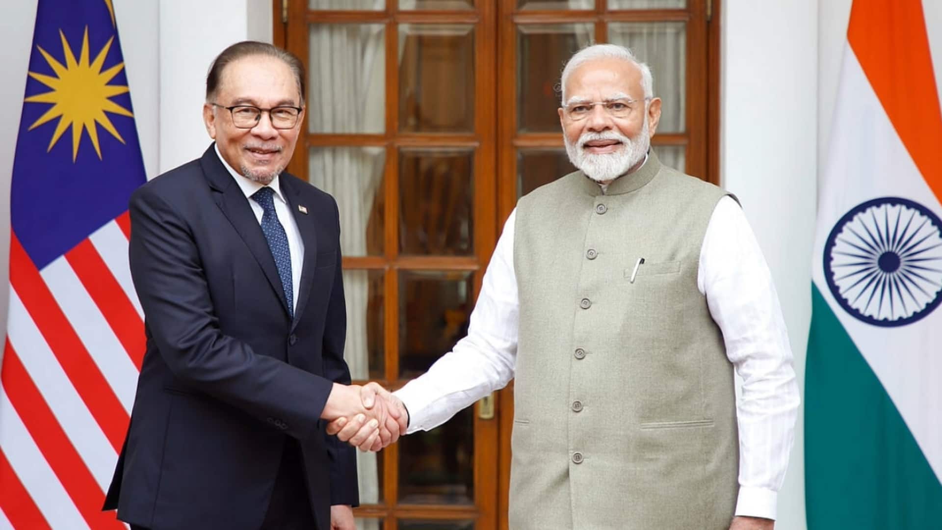 प्रधानमंत्री मोदी मलेशिया दौरे पर रवाना, क्या है एजेंडा और किन मुद्दों पर होगी चर्चा?