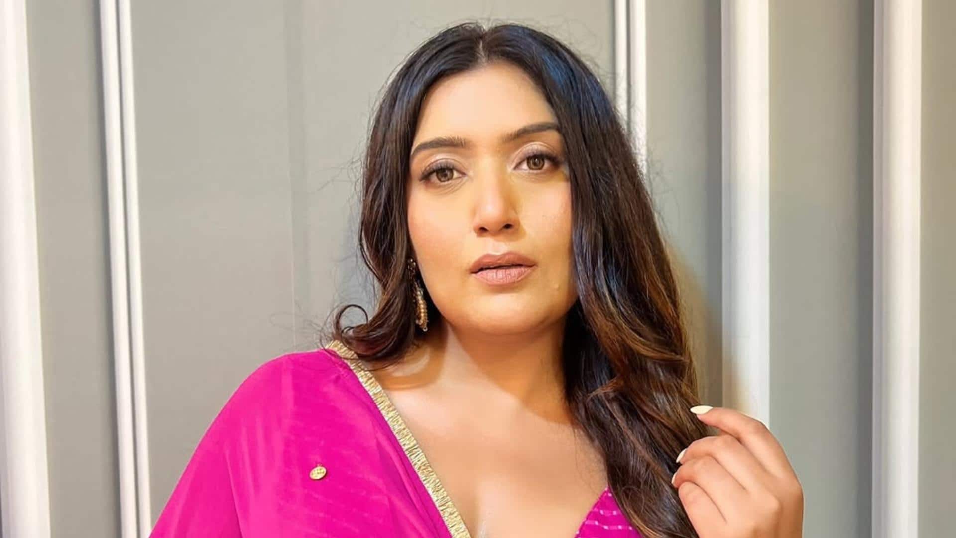 'ये है मोहब्बतें' की अभिनेत्री शिरीन मिर्जा बनीं मां, दिया बेटे को जन्म 'ये है मोहब्बतें' की अभिनेत्री शिरीन मिर्जा बनीं मां, दिया बेटे को जन्म