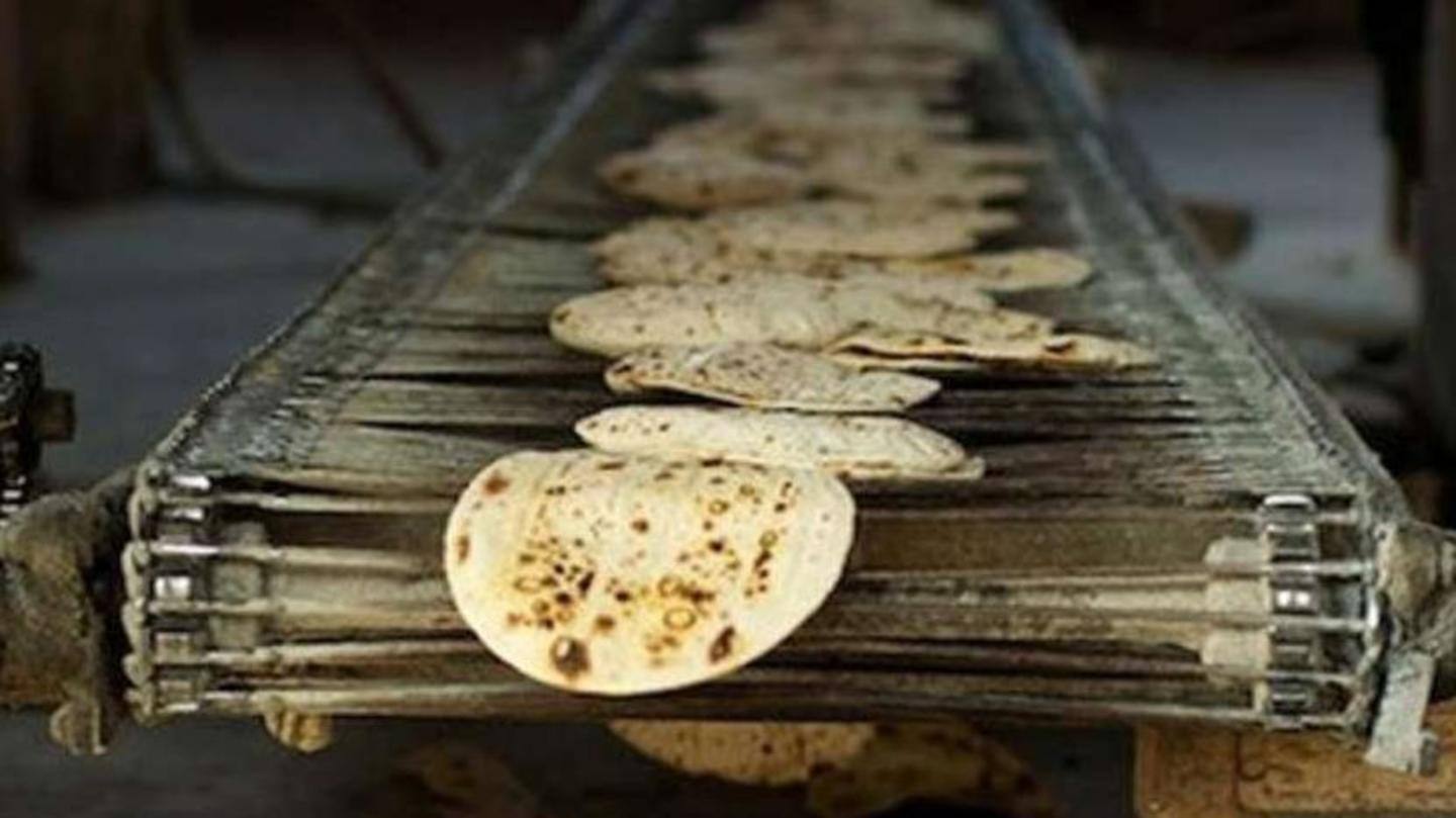 खान-पान और कार्य में रखी जाती है समानता खान-पान और कार्य में रखी जाती है समानता