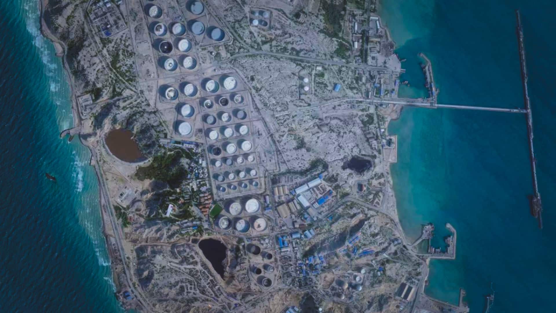 अमेरिका ने खार्ग द्वीप पर किया हमला, यहां से 90 प्रतिशत तेल निर्यात करता है ईरान