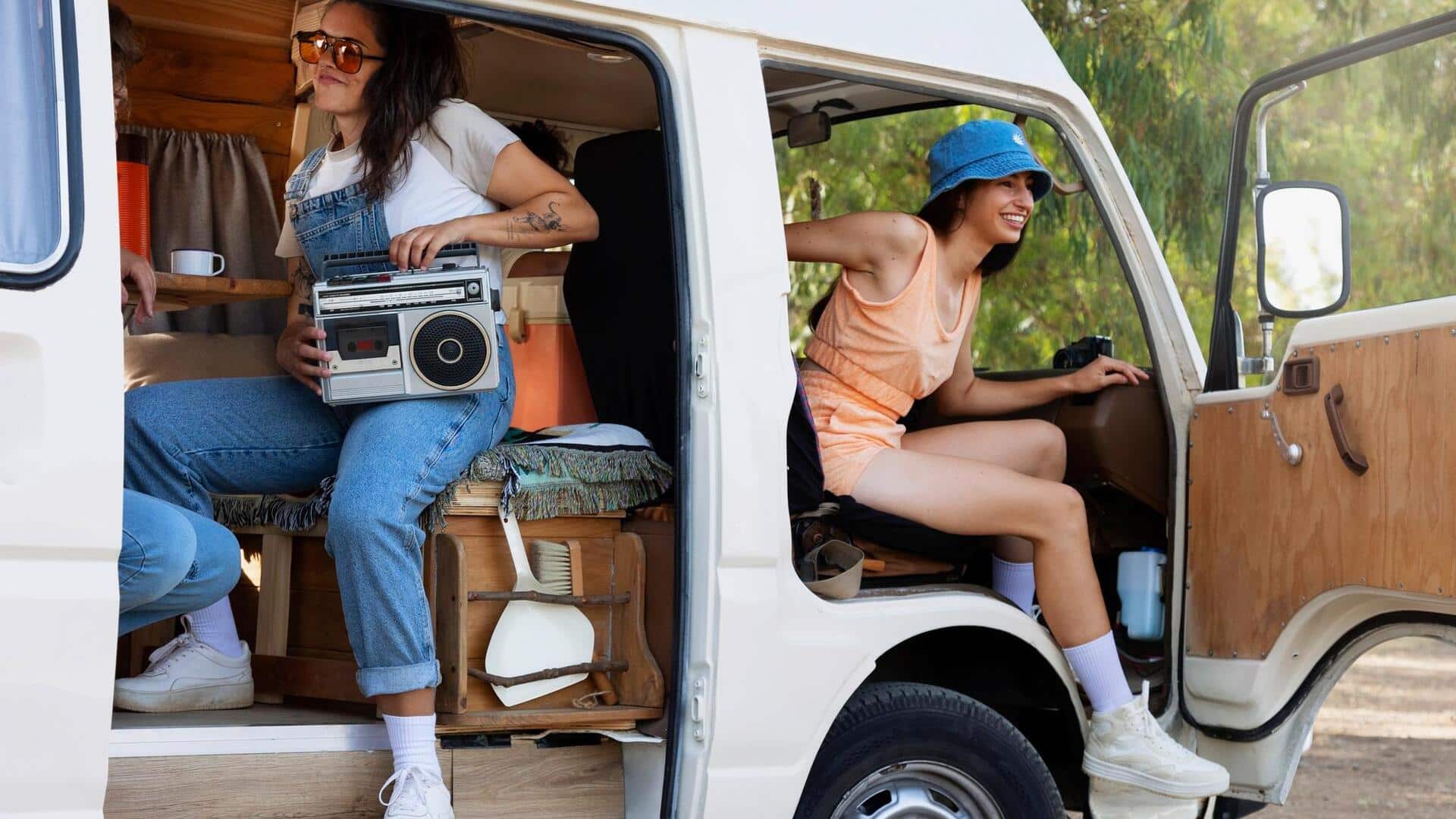 क्या वैन में रहने का विचार कर रहे हैं? जानिए इससे जुड़ी कुछ अहम बातें