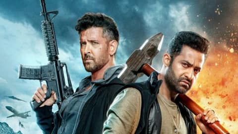 'वॉर 2' रिव्यू: ऋतिक रोशन-जूनियर एनटीआर की फिल्म देख लोगों ने पकड़ा माथा, जानिए क्या कहा