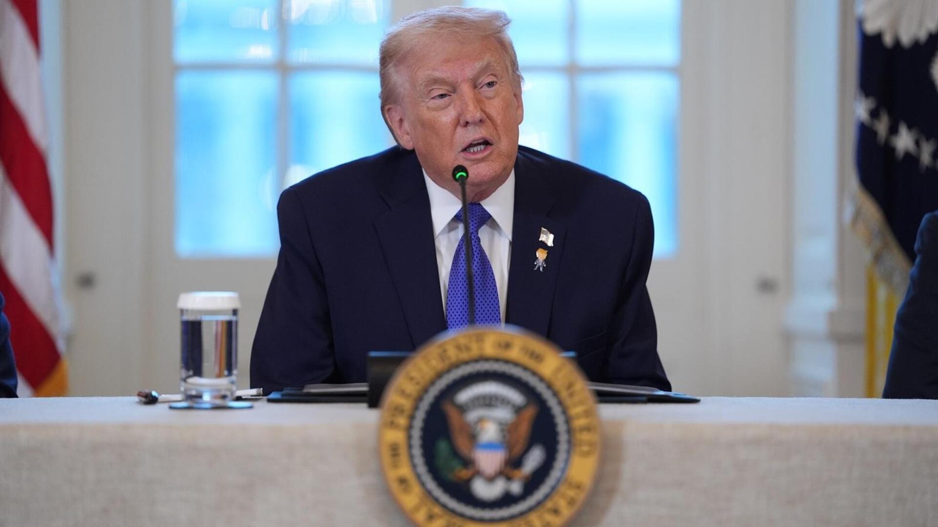 डोनाल्ड ट्रंप ने ग्रीनलैंड योजना का विरोध करने वाले 8 यूरोपीय देशों पर टैरिफ लगाया