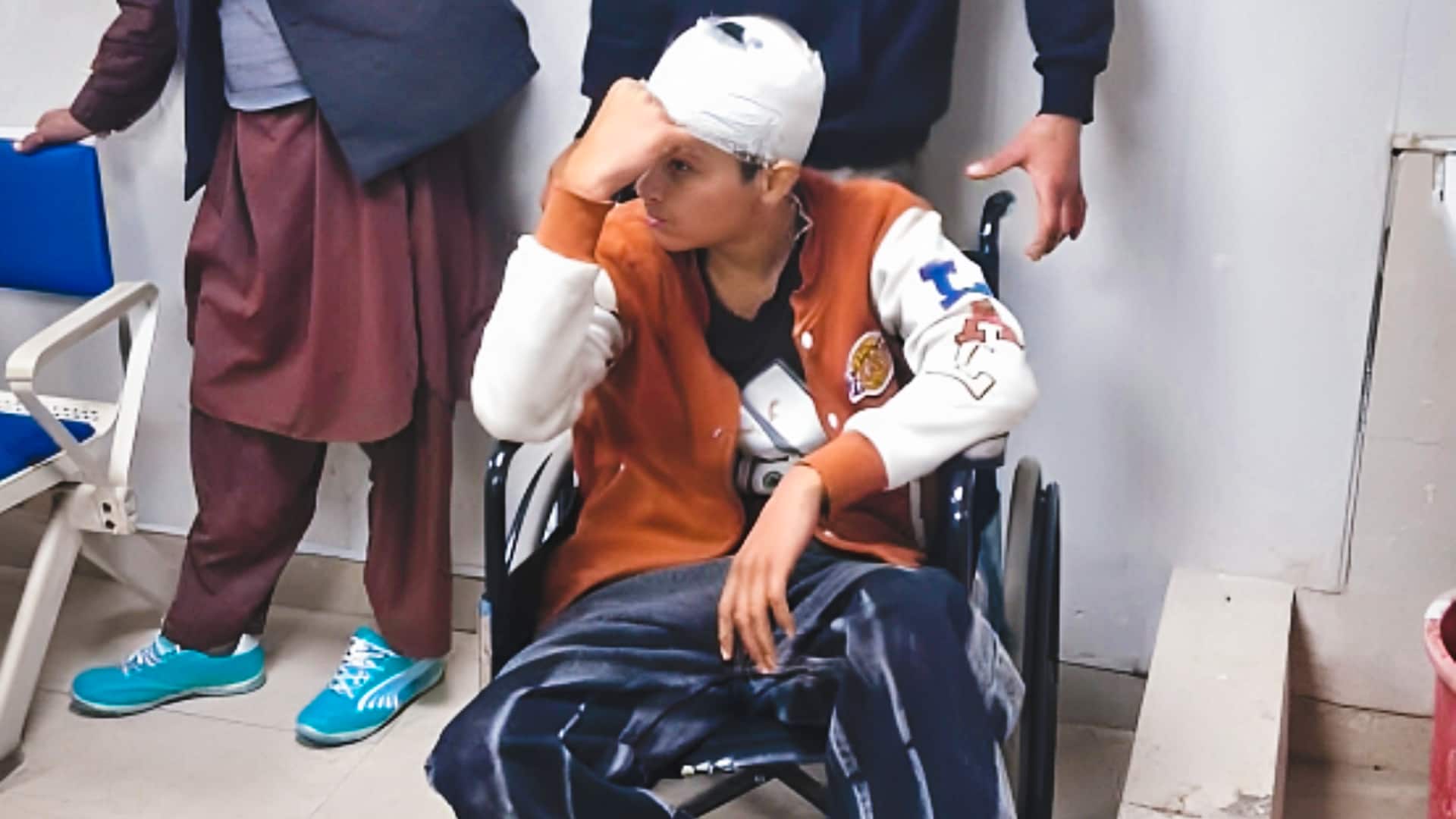 उत्तराखंड: देहरादून में शॉल बेच रहे 2 कश्मीरी लड़कों की पहचान पूछकर रॉड से पीटा