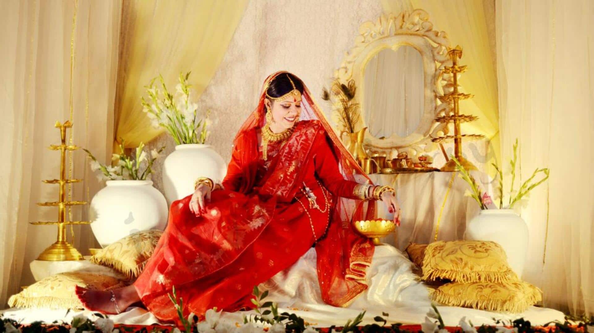 हर महिला के पास होनी चाहिए ये 5 खूबसूरत बंगाली साड़ियां, त्योहारों पर लगेंगी शानदार हर महिला के पास होनी चाहिए ये 5 खूबसूरत बंगाली साड़ियां, त्योहारों पर लगेंगी शानदार