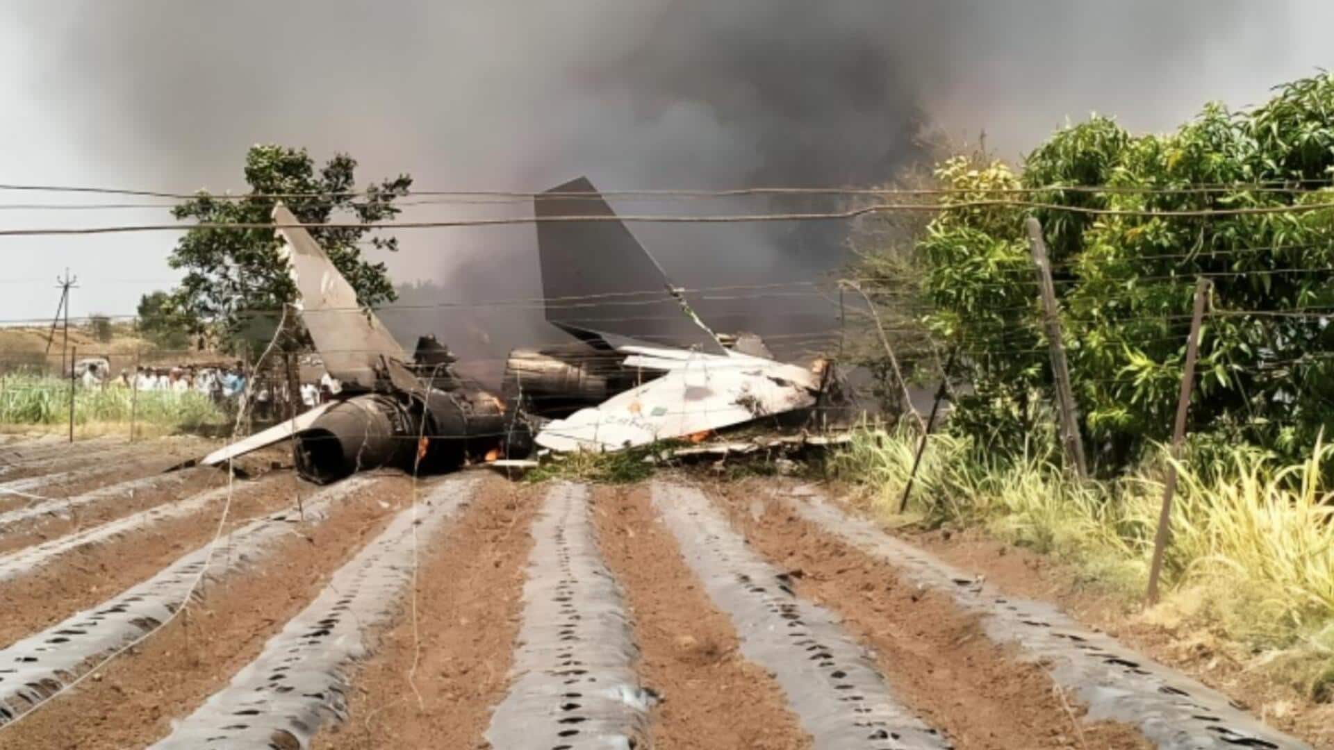 महाराष्ट्र: नासिक में भारतीय वायुसेना का सुखोई लड़ाकू विमान दुर्घटनाग्रस्त, पायलट सुरक्षित