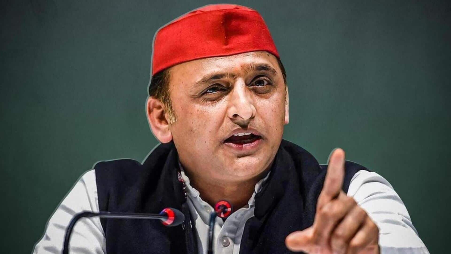 अखिलेश यादव ने क्रिसमस से की दिवाली समारोह की तुलना, कहा- दीपकाें पर फिजूल खर्च क्यों अखिलेश यादव ने क्रिसमस से की दिवाली समारोह की तुलना, कहा- दीपकाें पर फिजूल खर्च क्यों
