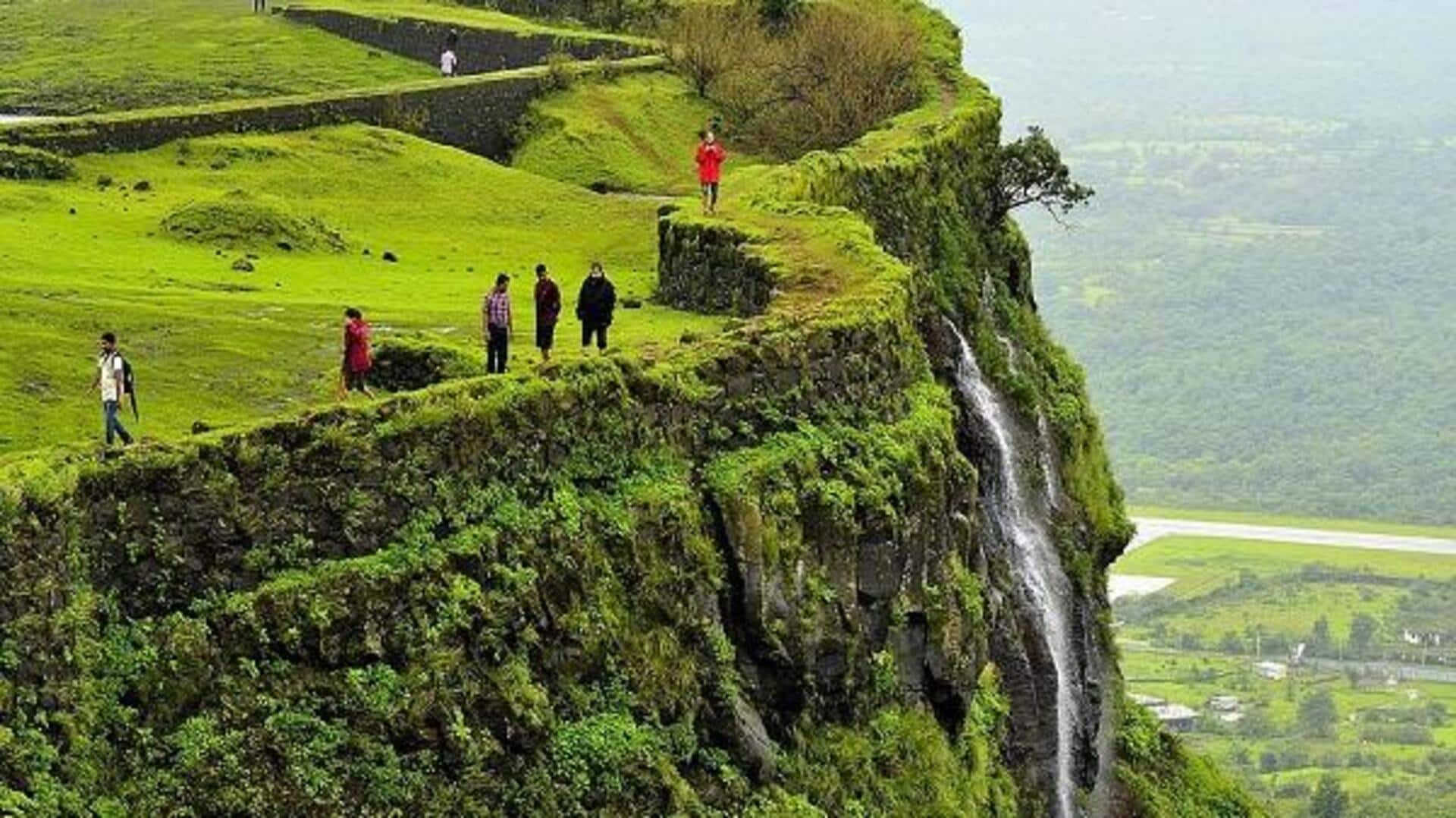 नए साल पर रोमांच का मजा लेना चाहते हैं तो इन 5 जगहों पर जाएं