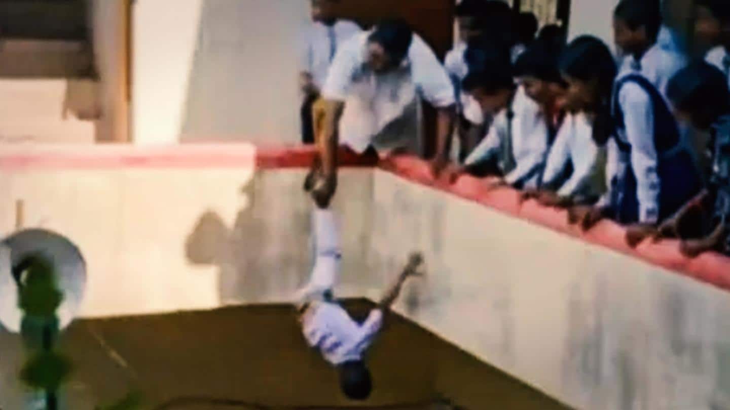 उत्तर प्रदेश: मिर्जापुर में कक्षा 2 के छात्र को छत से उल्टा लटकाया, प्रधानाध्यापक गिरफ्तार