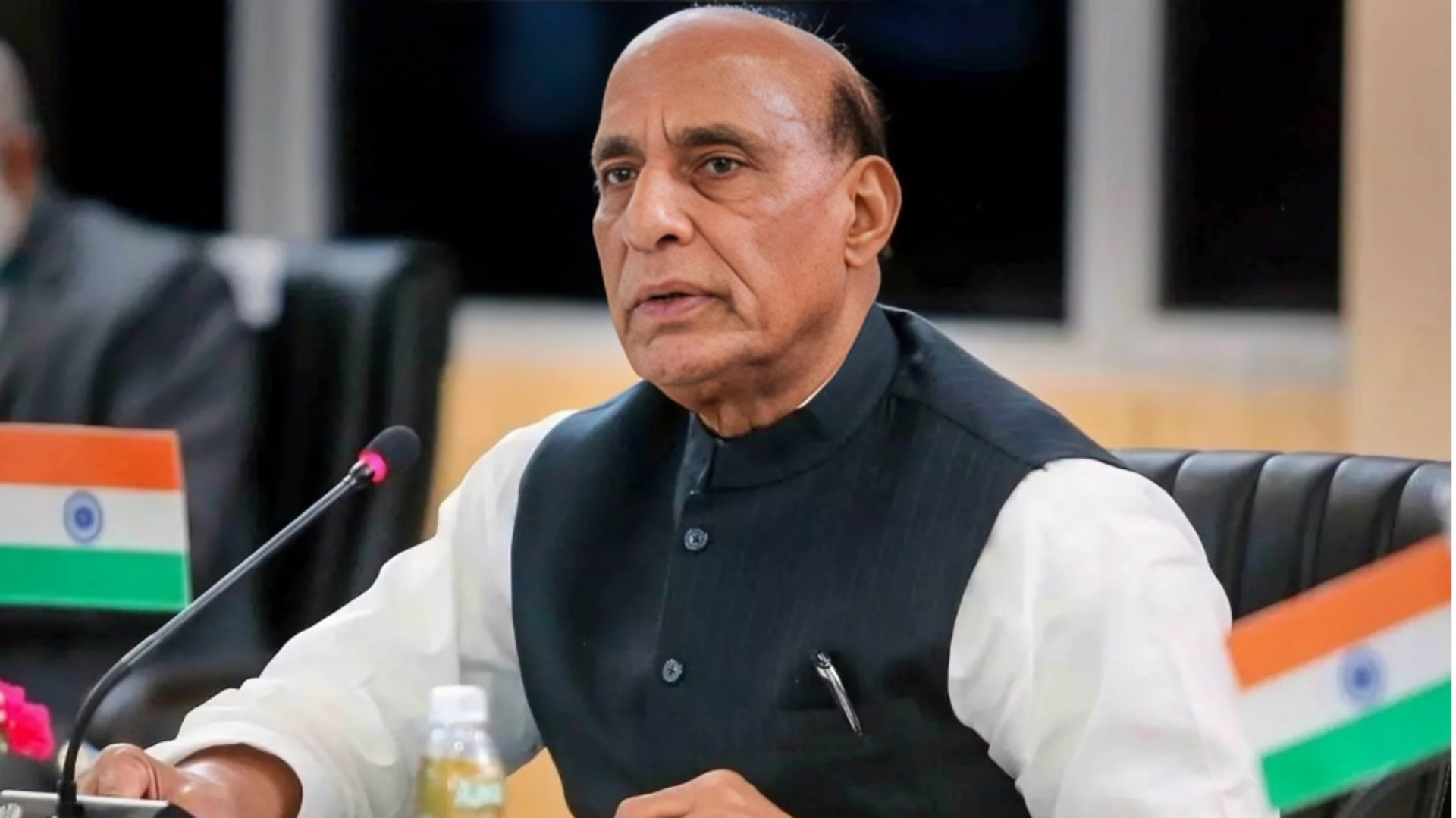 राजनाथ सिंह बोले- PoK निवासी हमारे देश का हिस्सा, एक दिन जरूर वापस आएंगे राजनाथ सिंह बोले- PoK निवासी हमारे देश का हिस्सा, एक दिन जरूर वापस आएंगे