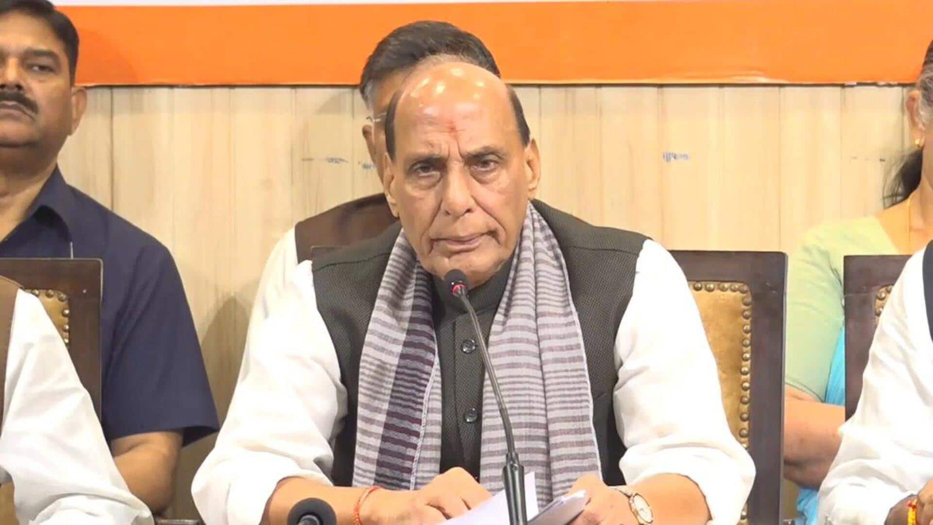 राजनाथ सिंह का राहुल गांधी और विपक्ष पर हमला, कहा- लोकतंत्र अराजकता फैलाने का लाइसेंस नहीं