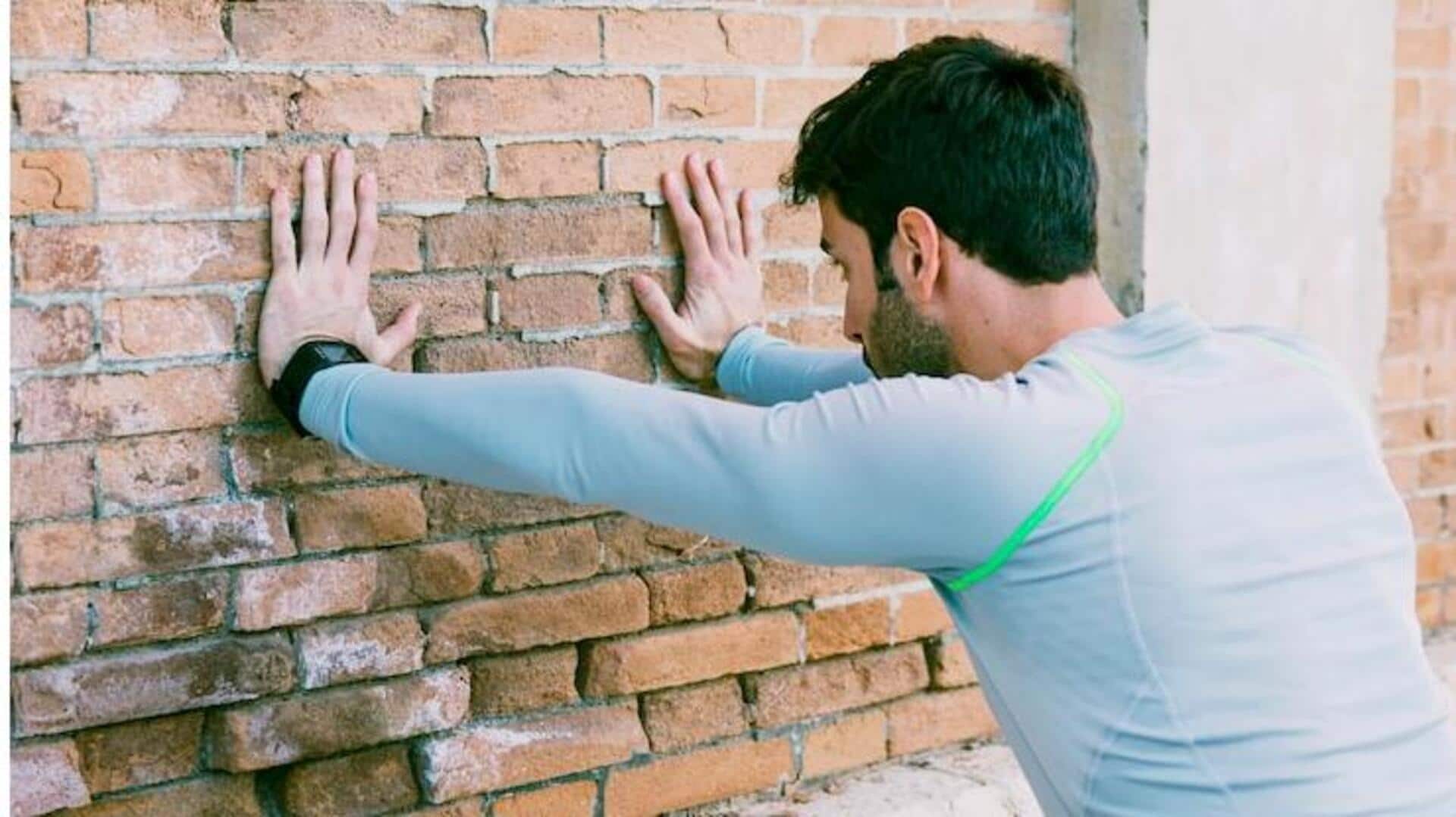 वॉल पुश अप्स: जानिए इस एक्सरसाइज को अपनी दिनचर्या में शामिल करने से मिलने वाले फायदे वॉल पुश अप्स: जानिए इस एक्सरसाइज को अपनी दिनचर्या में शामिल करने से मिलने वाले फायदे