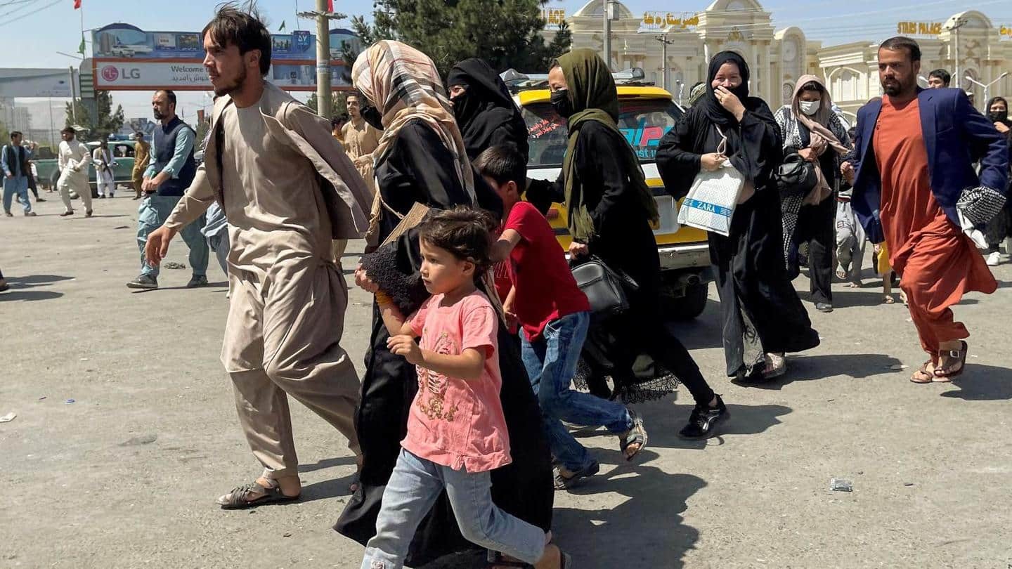 अफगानिस्तान: अभी भी दूतावास में फंसे हुए हैं विदेश मंत्रालय के कर्मचारियों समेत 200 भारतीय- रिपोर्ट