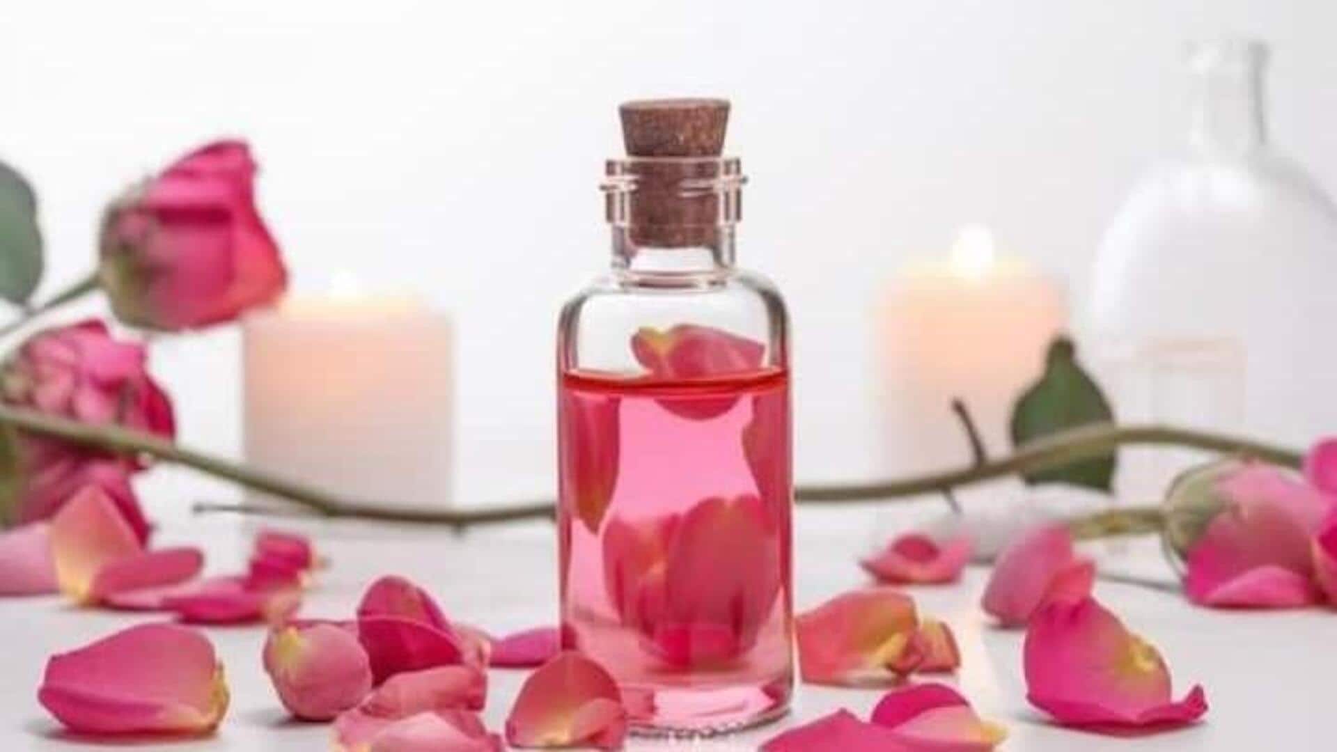 बालों की समस्याओं को दूर करने में सहायक है गुलाब जल, जानिए इसके फायदे