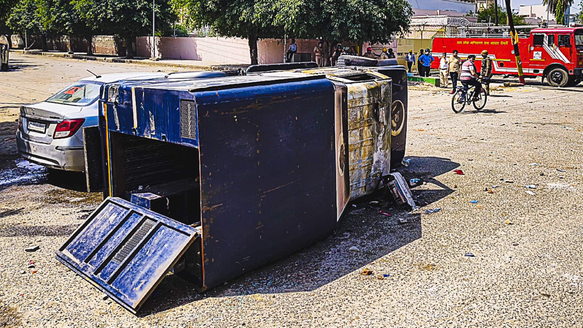 नोएडा हिंसा में पाकिस्तान कनेक्शन की जांच शुरू, अब तक 350 गिरफ्तार