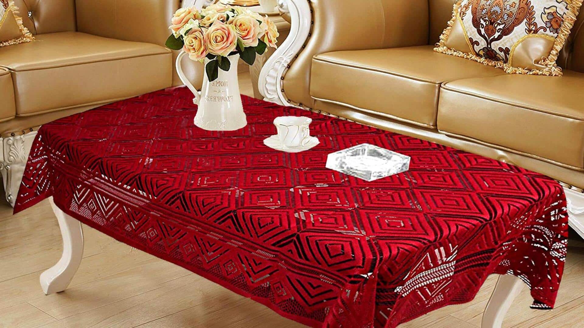 पुरानी साड़ियां फेंकने की बजाय उनका इन 5 तरीकों से करें दोबारा इस्तेमाल