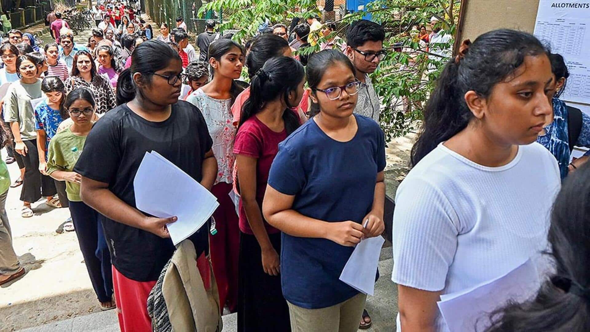 दिल्ली में प्रदर्शन के बीच उत्तराखंड तकनीकी विश्वविद्यालय का पेपर लीक, 2 परीक्षाएं रद्द