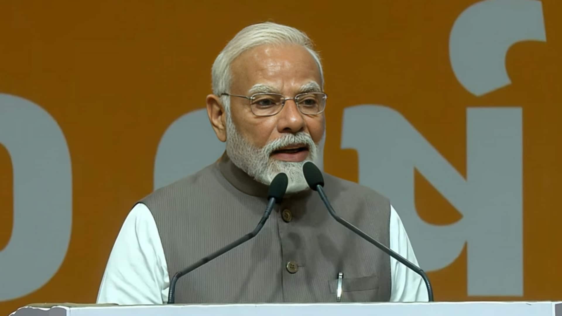 नरेंद्र मोदी का नेहरू पर कटाक्ष, बोले- पटेल की बात मान लेते तो आतंकवाद नहीं होता नरेंद्र मोदी का नेहरू पर कटाक्ष, बोले- पटेल की बात मान लेते तो आतंकवाद नहीं होता