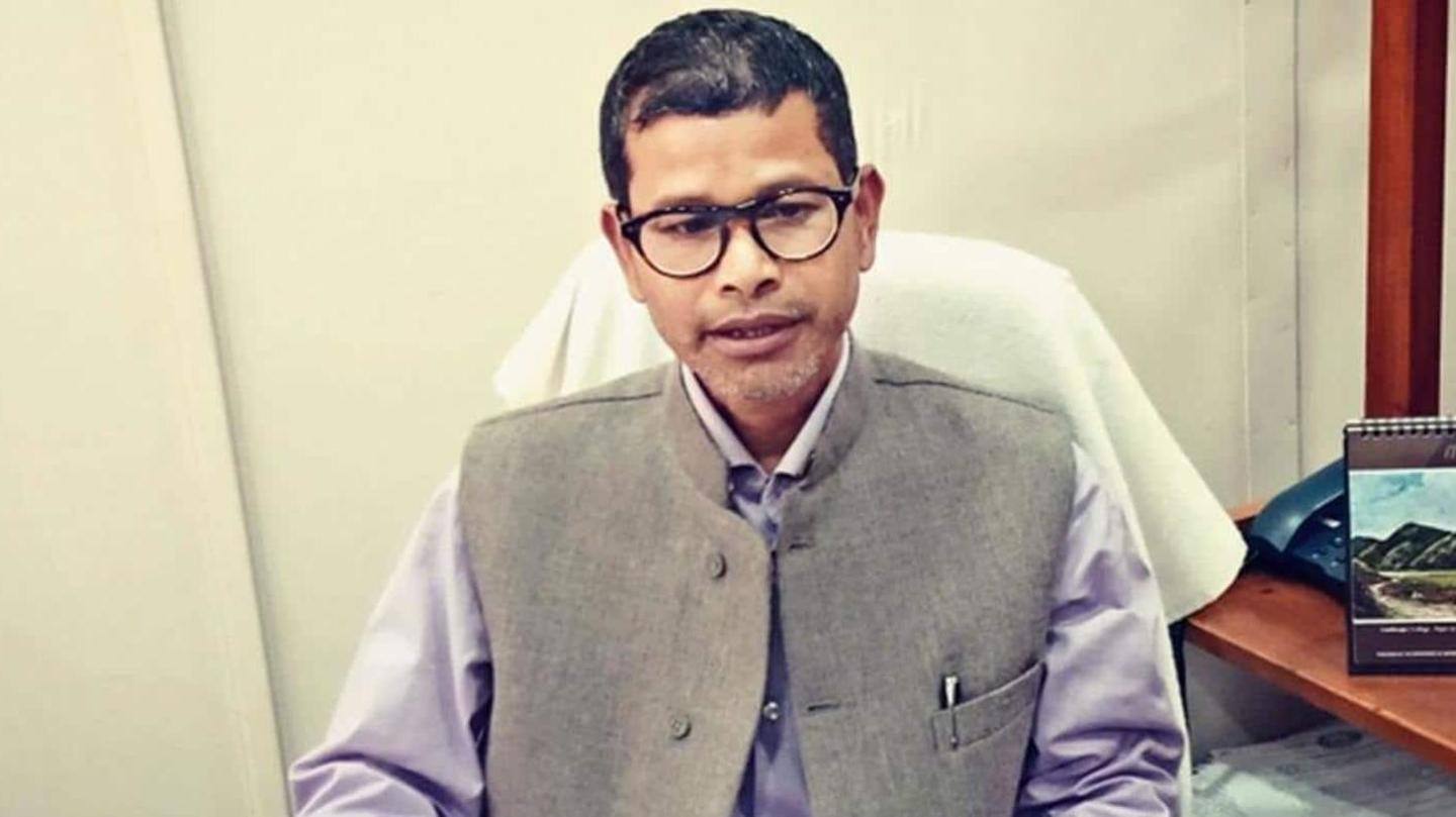 राज्य के गृह मंत्री ने दिया इस्तीफा राज्य के गृह मंत्री ने दिया इस्तीफा