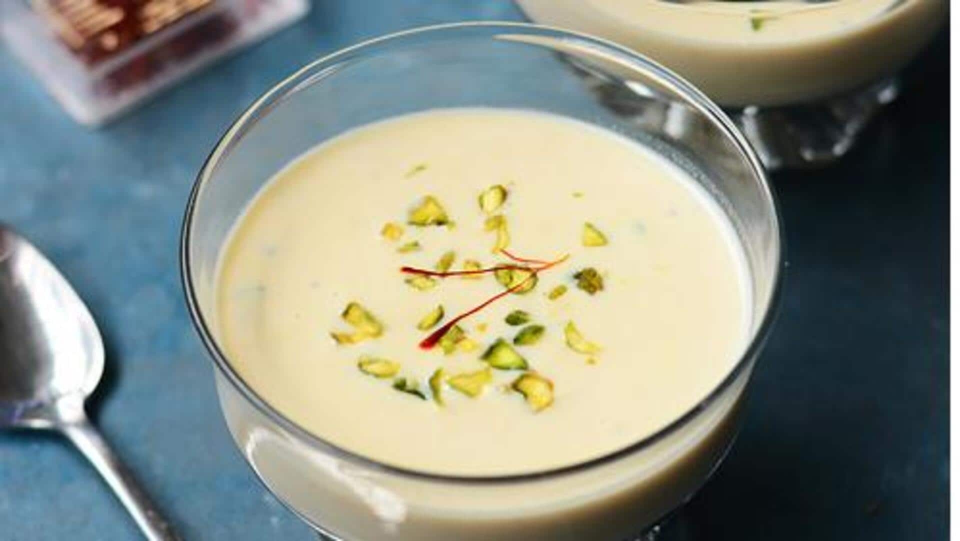 जन्माष्टमी पर बनाकर खाएं ये 5 स्वादिष्ट मिठाइयां, आसान है रेसिपी