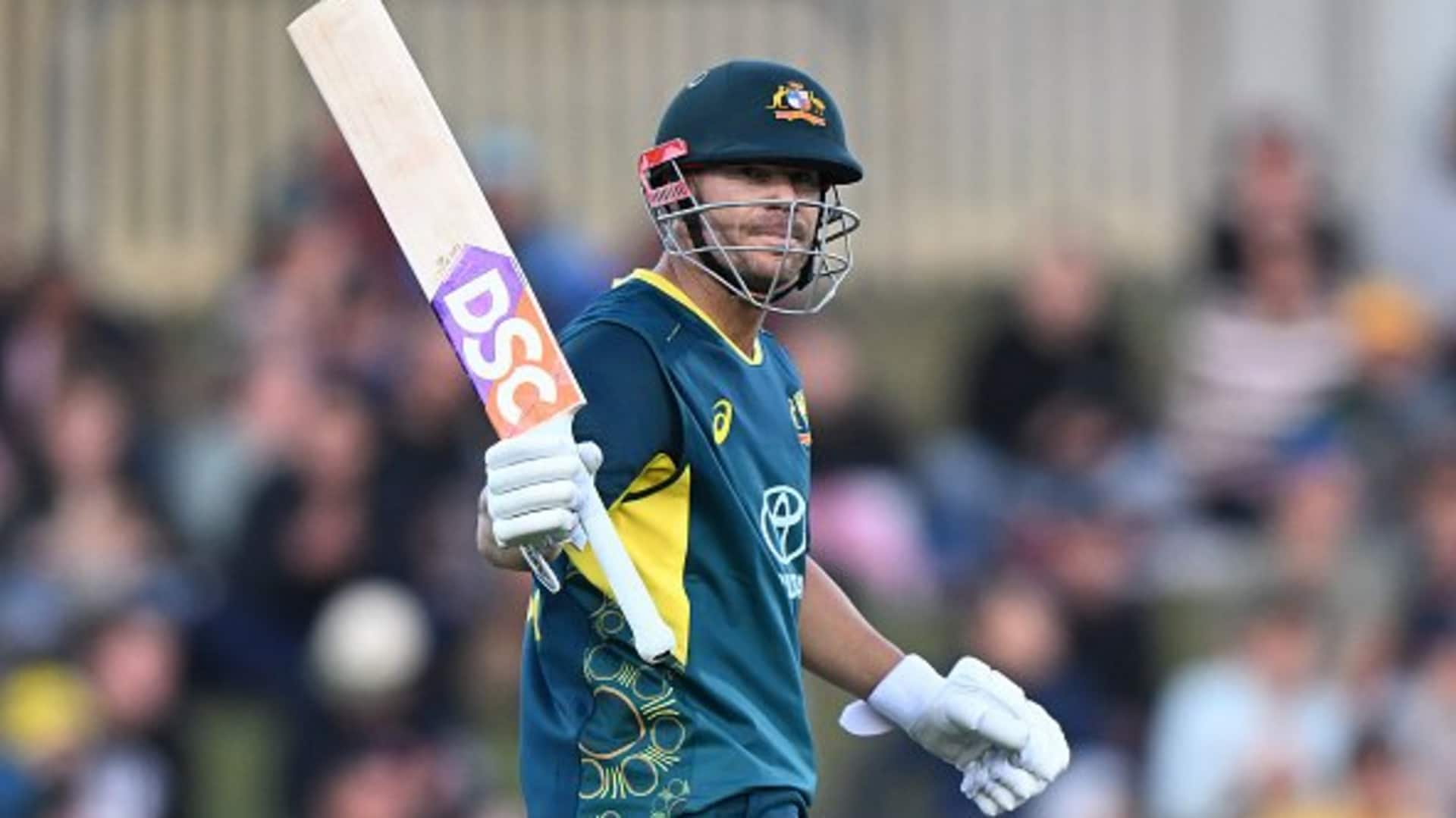 ऑस्ट्रेलिया बनाम वेस्टइंडीज, पहला टी-20: डेविड वार्नर ने अर्धशतक जड़कर घर में पूरे किए 1,000 रन