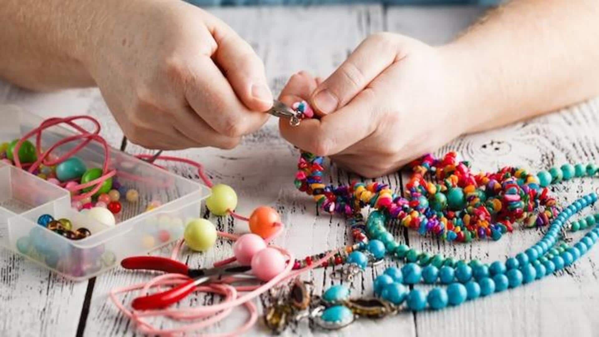 रोजमर्रा के फैशन के लिए इन 5 तरह की हैंडीक्राफ्ट गहनों को बनाएं हिस्सा