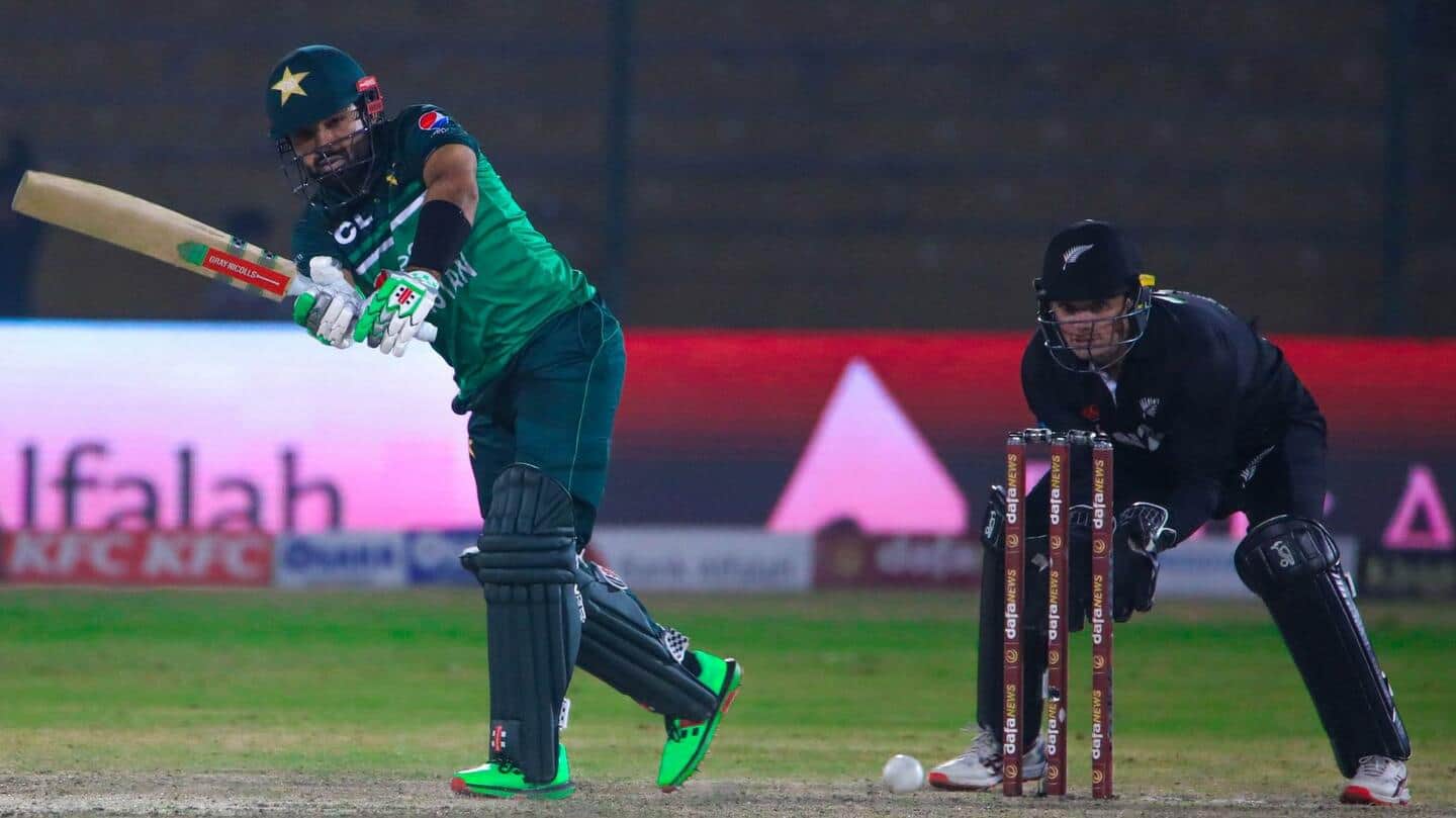 पाकिस्तान बनाम न्यूजीलैंड: मोहम्मद रिजवान ने जमाया सातवां वनडे अर्धशतक, जानिए उनके आंकड़े