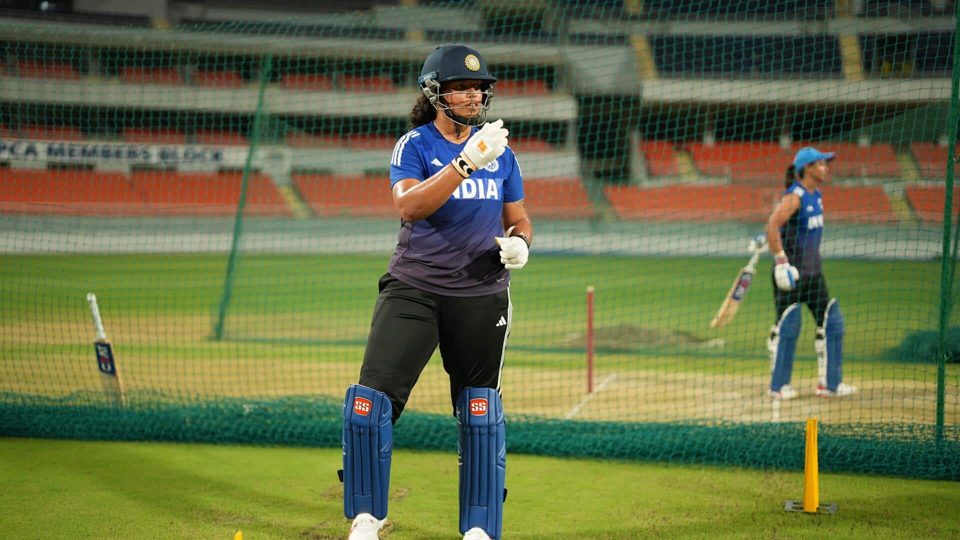 ऋचा घोष के नाम पर दार्जिलिंग में बनेगा क्रिकेट स्टेडियम, मुख्यमंत्री ममता बनर्जी ने किया ऐलान