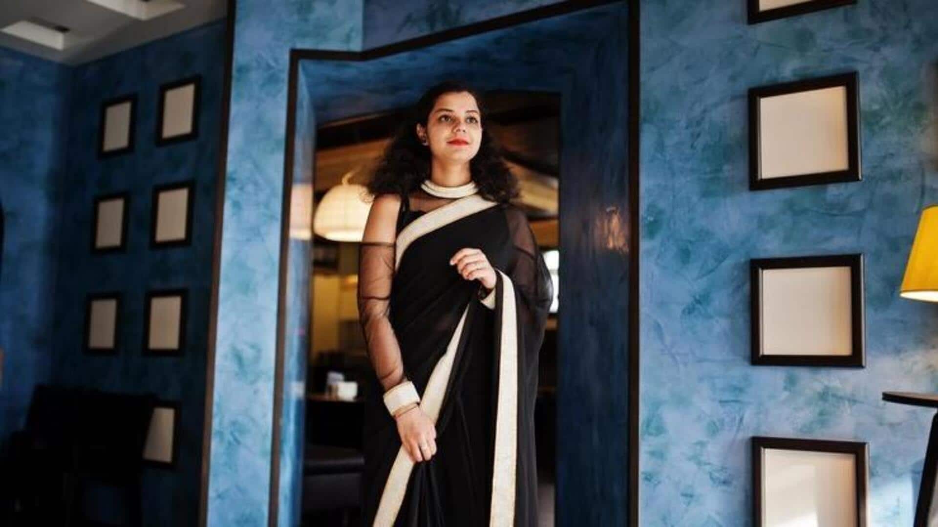 काली साड़ी पहनने का शौक है? ऐसे करें स्टाइल काली साड़ी पहनने का शौक है? ऐसे करें स्टाइल