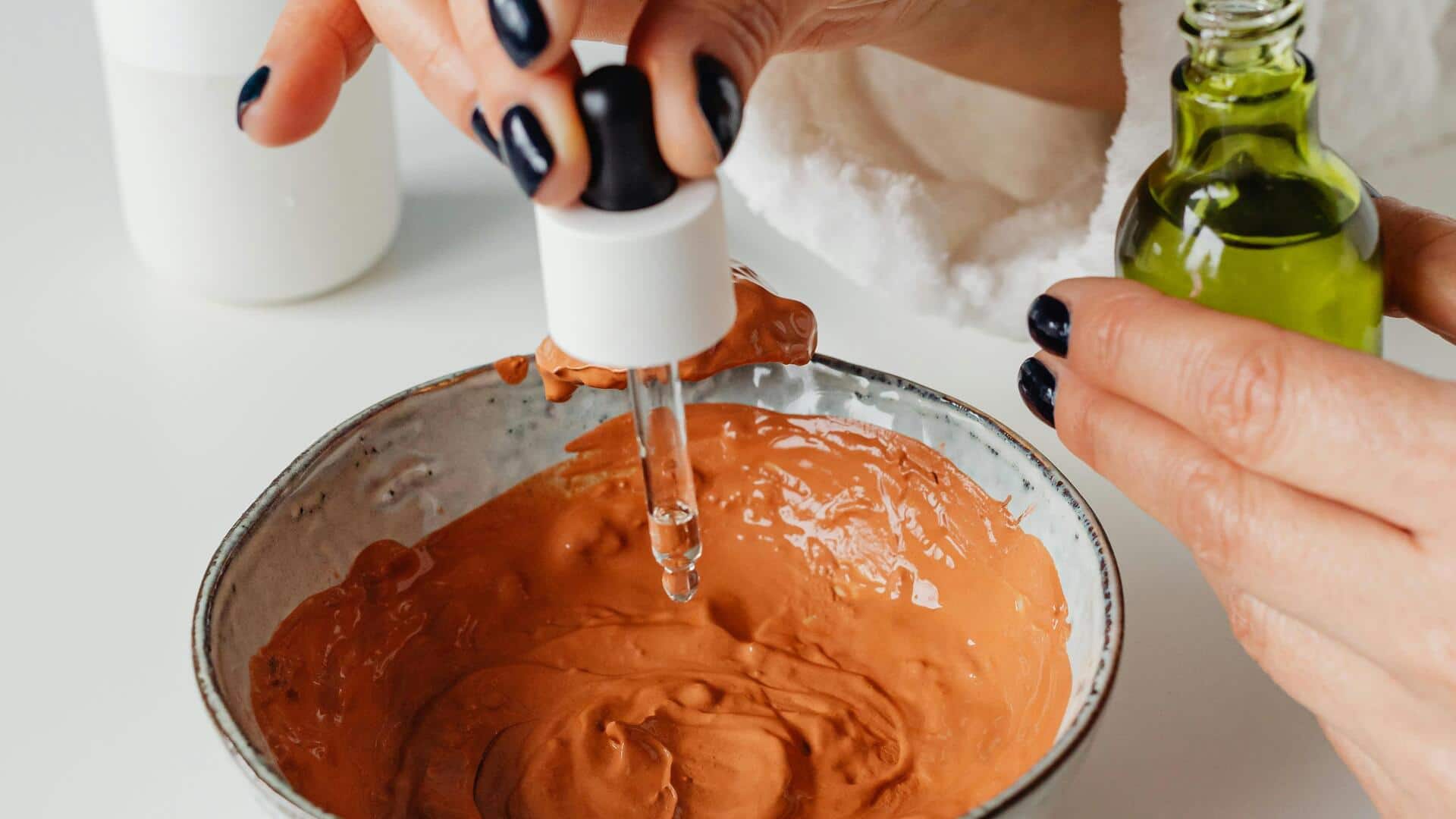 सर्दियों में संवेदनशील त्वचा के लिए बेहतरीन हैं ये 5 फेस मास्क, जानिए इनकी रेसिपी