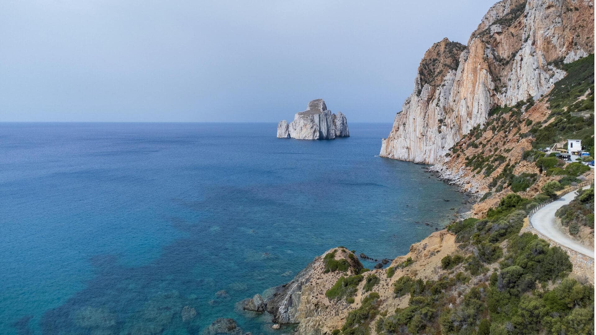 सर्दिनिया में समुद्र के किनारे बसे हैं ये 5 खूबसूरत ट्रेक, जानिए उनसे जुड़ी खास बातें 