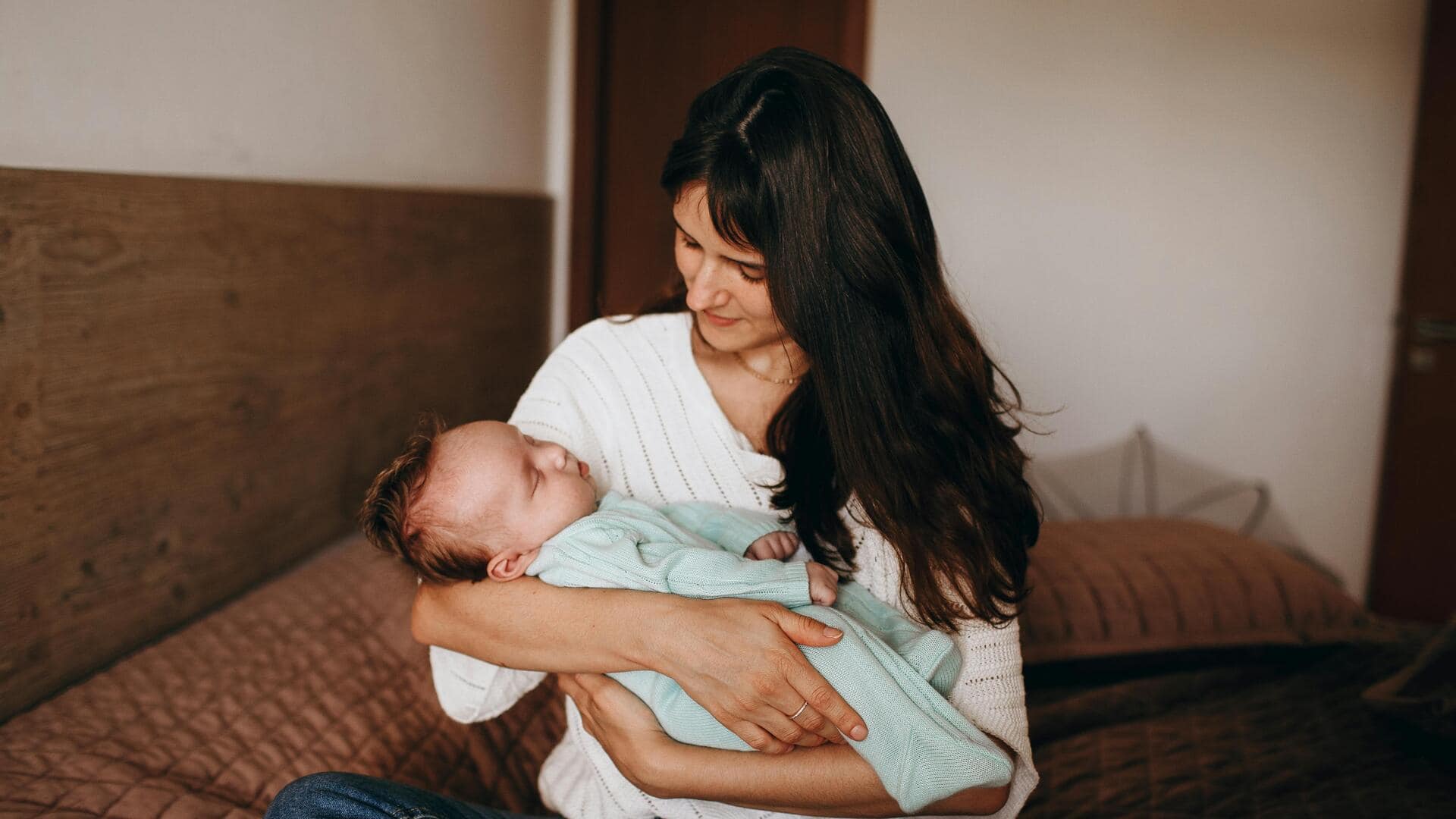 बच्चे के जन्म के बाद शरीर की छवि से जुड़ी चिंताओं को दूर करने के सुझाव